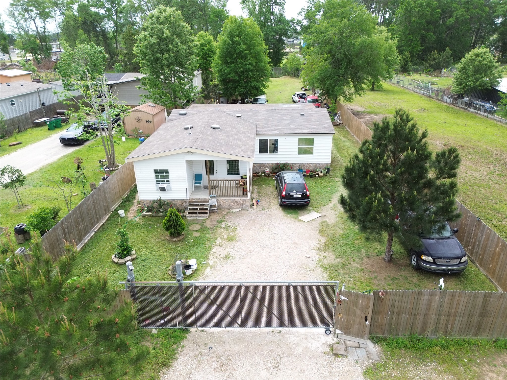 Listing photo 1
