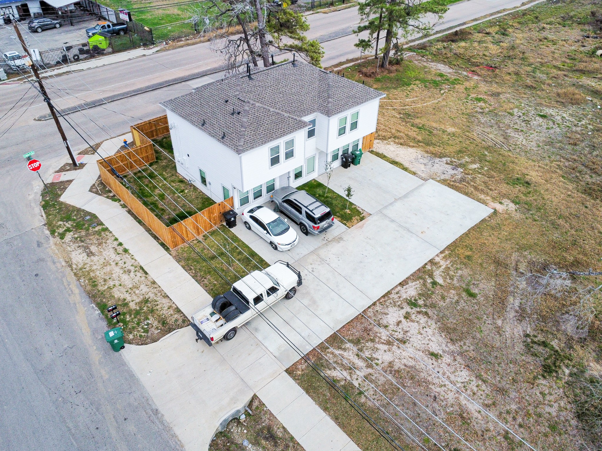 Listing photo 1