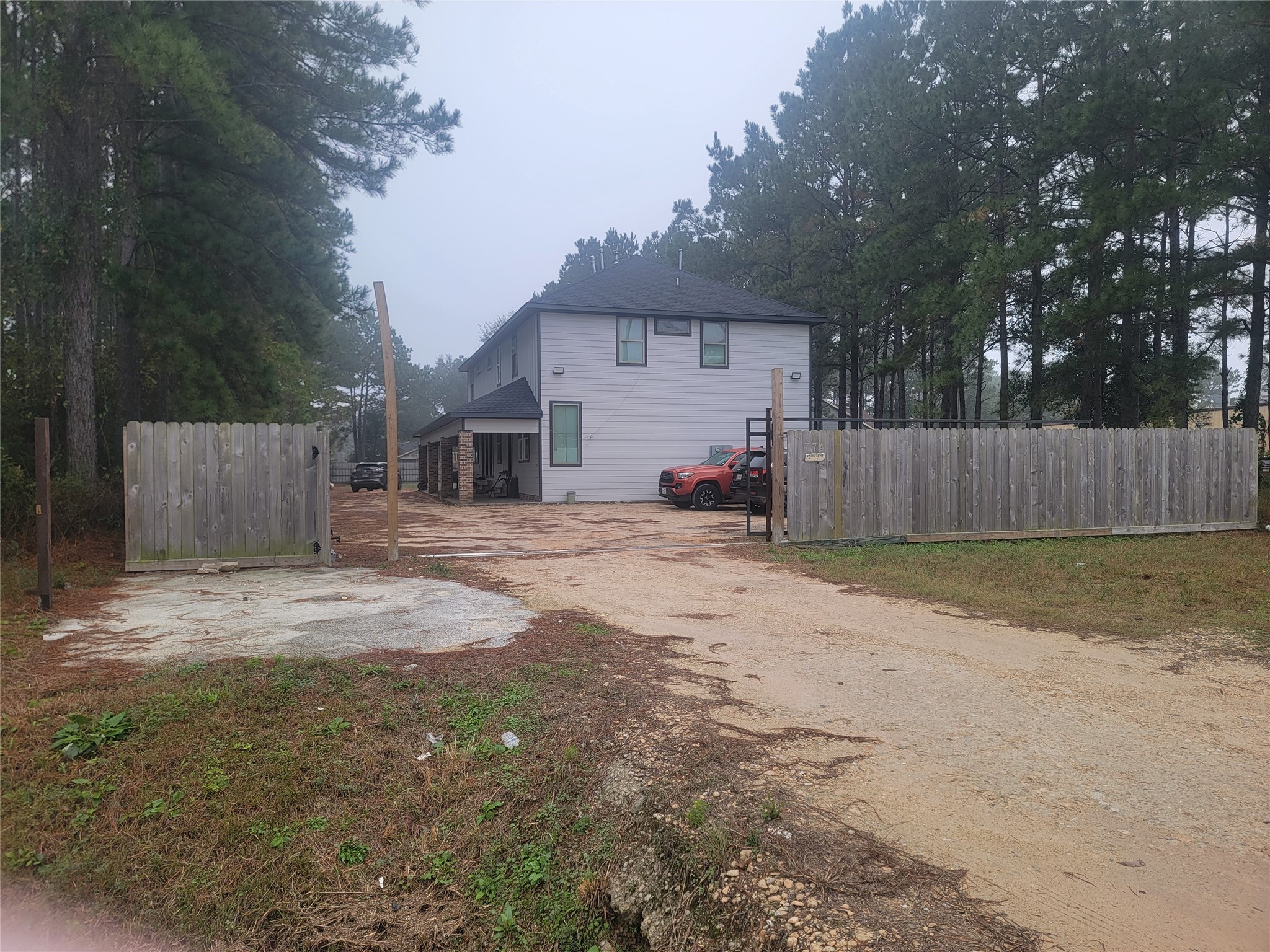 Listing photo 1