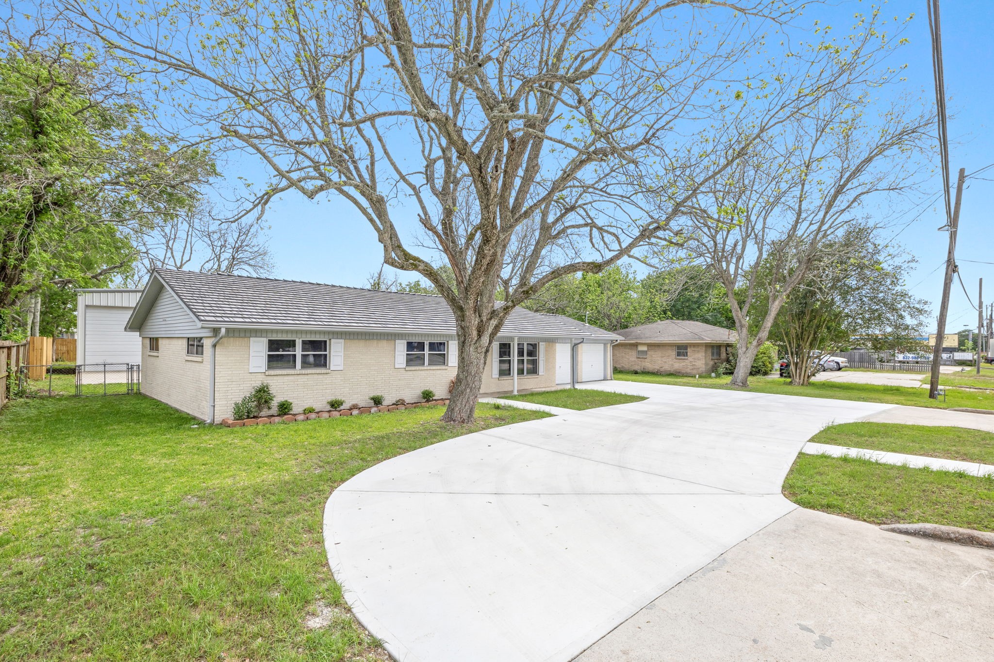Listing photo 1