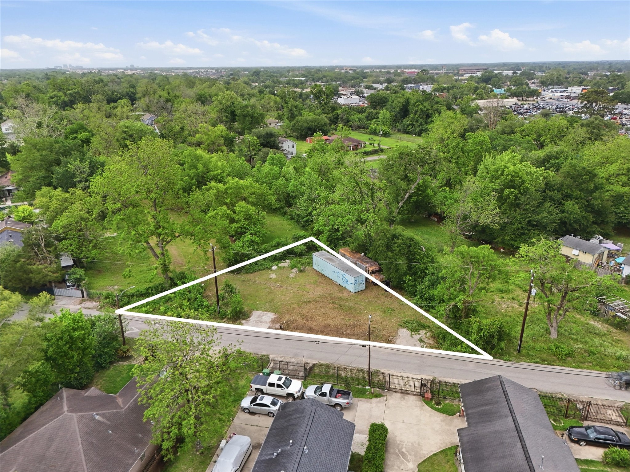 Listing photo 1