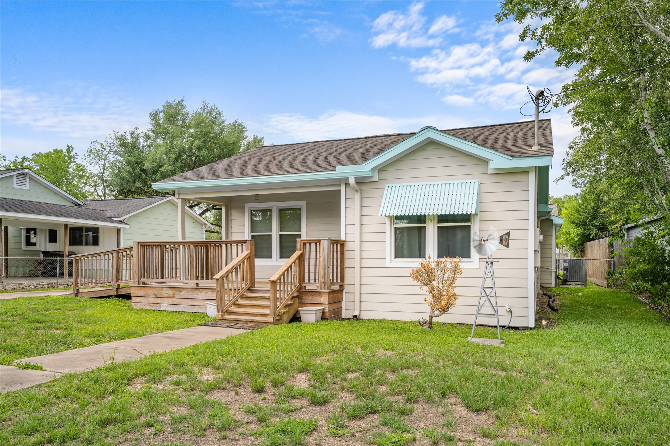 Listing photo 1