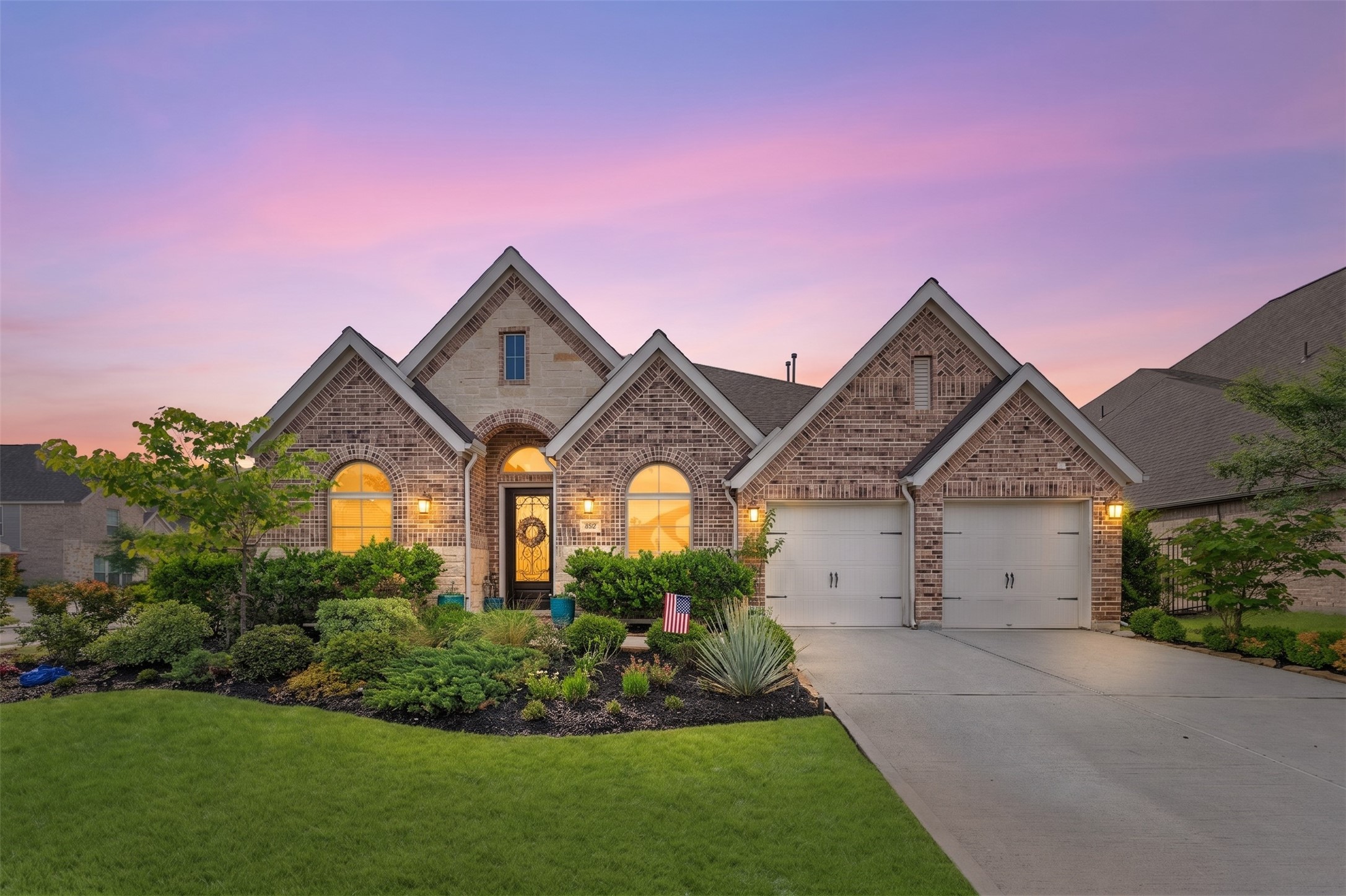 Listing photo 1