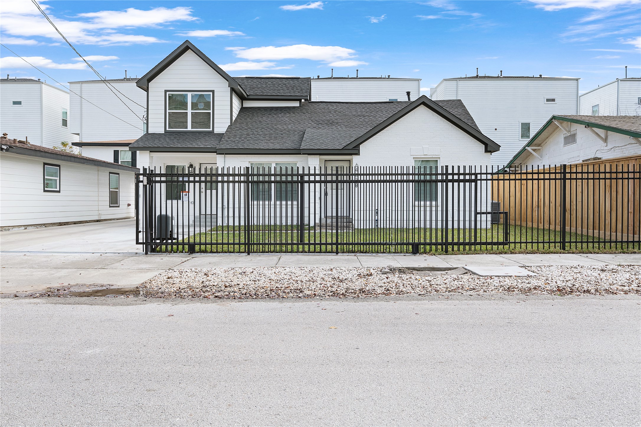 Listing photo 1