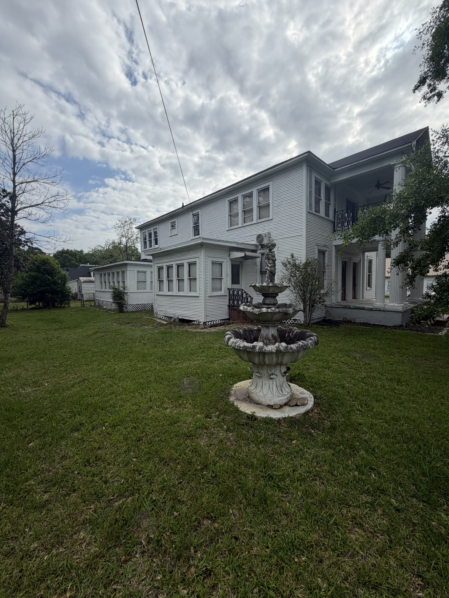 Listing photo 5
