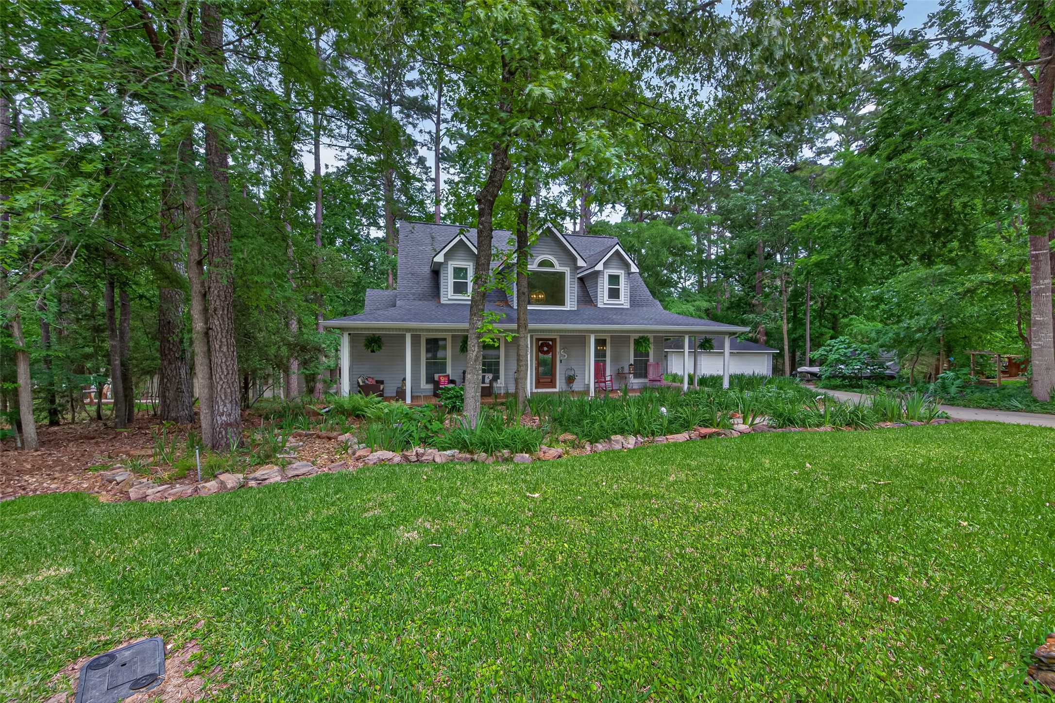 Listing photo 4