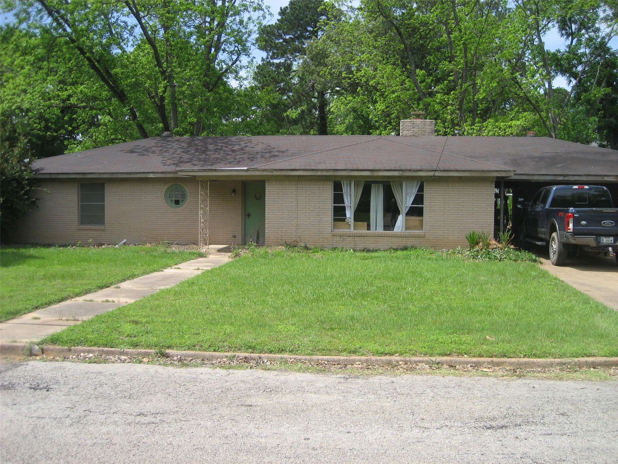 Listing photo 1