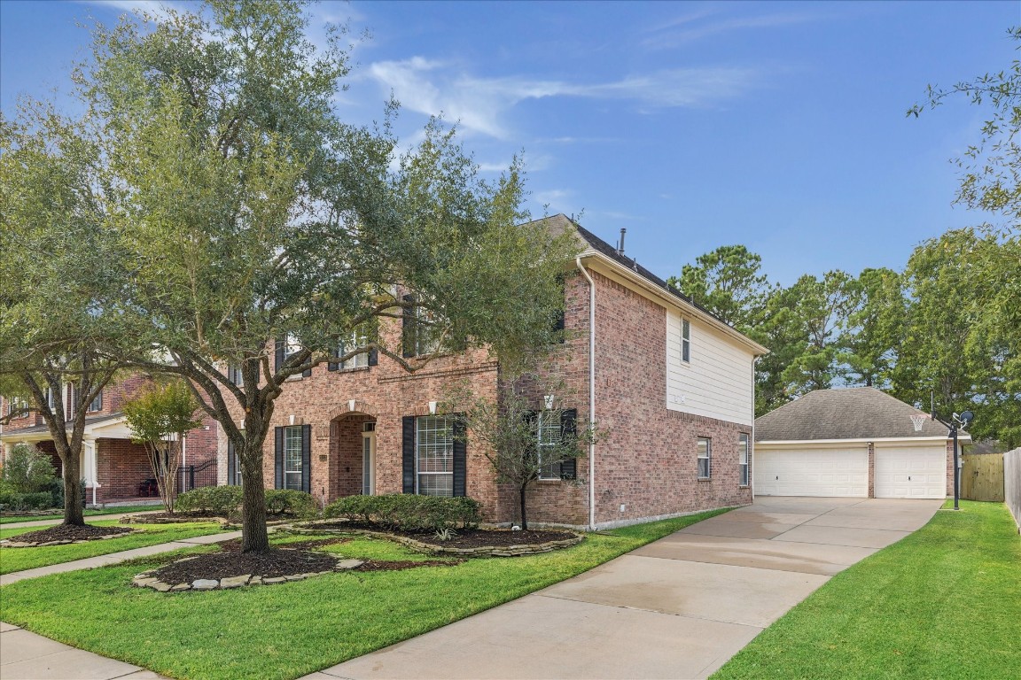 Listing photo 1