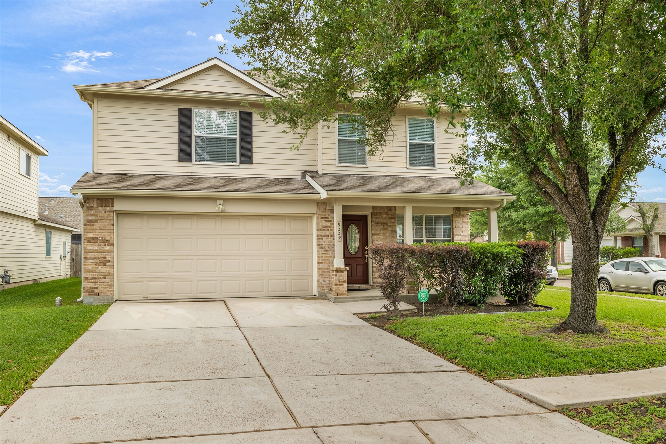 Listing photo 1
