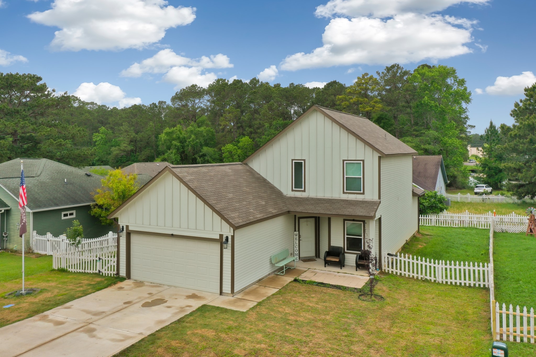Listing photo 1