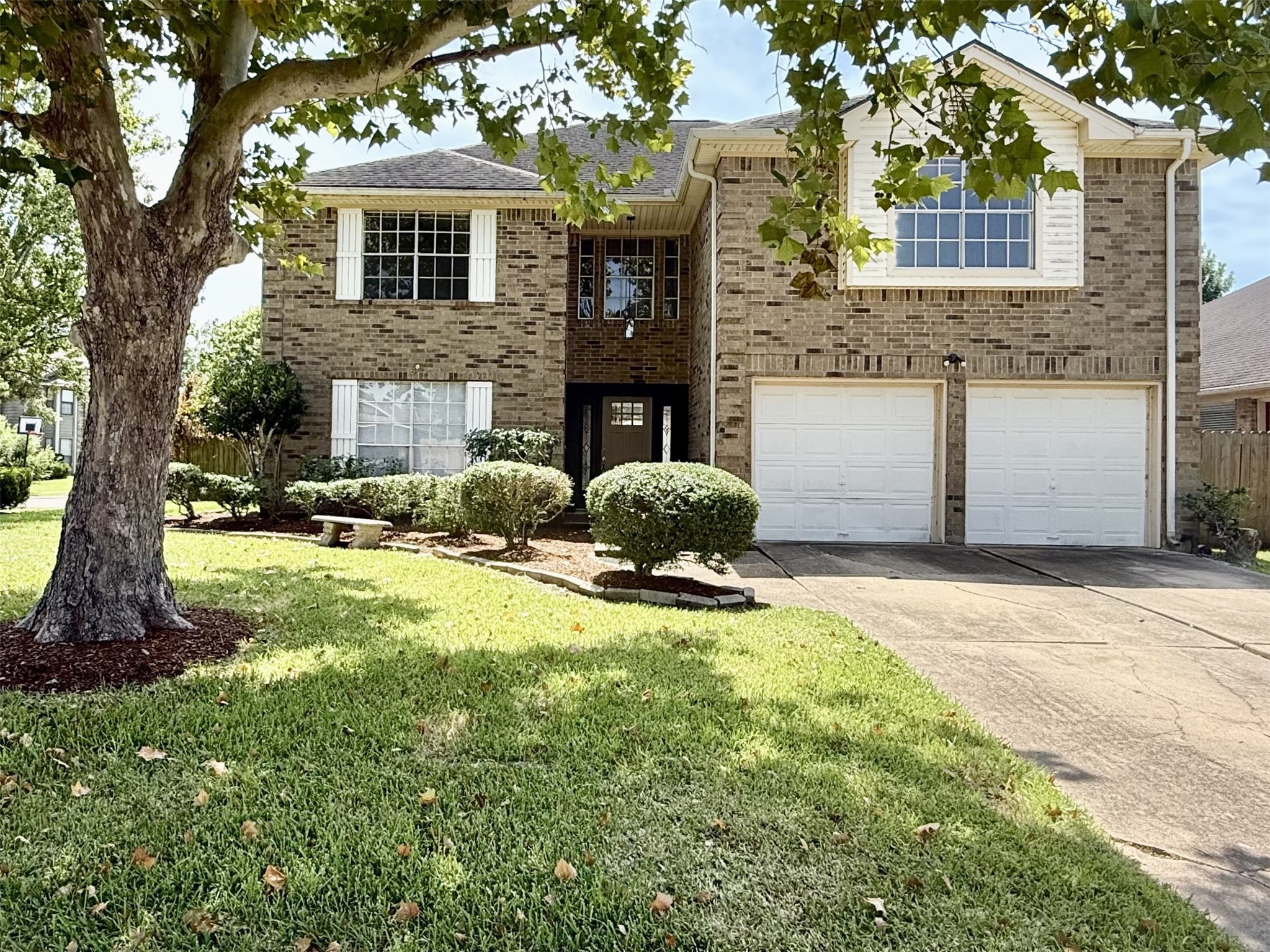 Listing photo 1