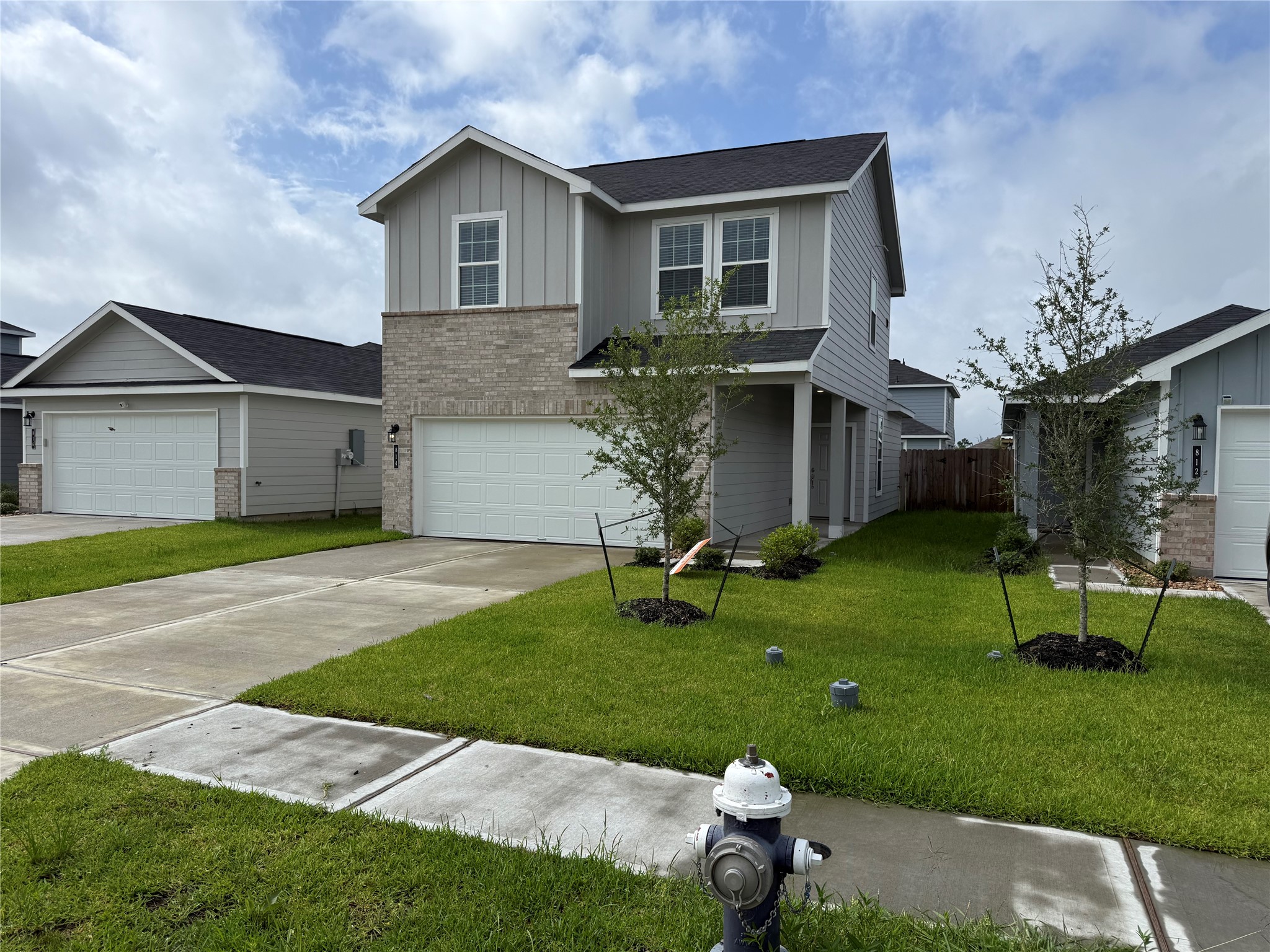 Listing photo 2