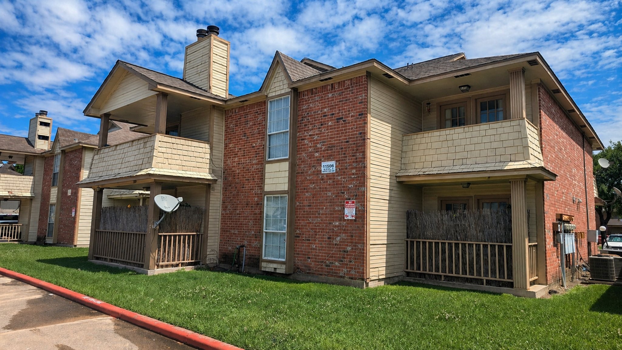 Listing photo 1