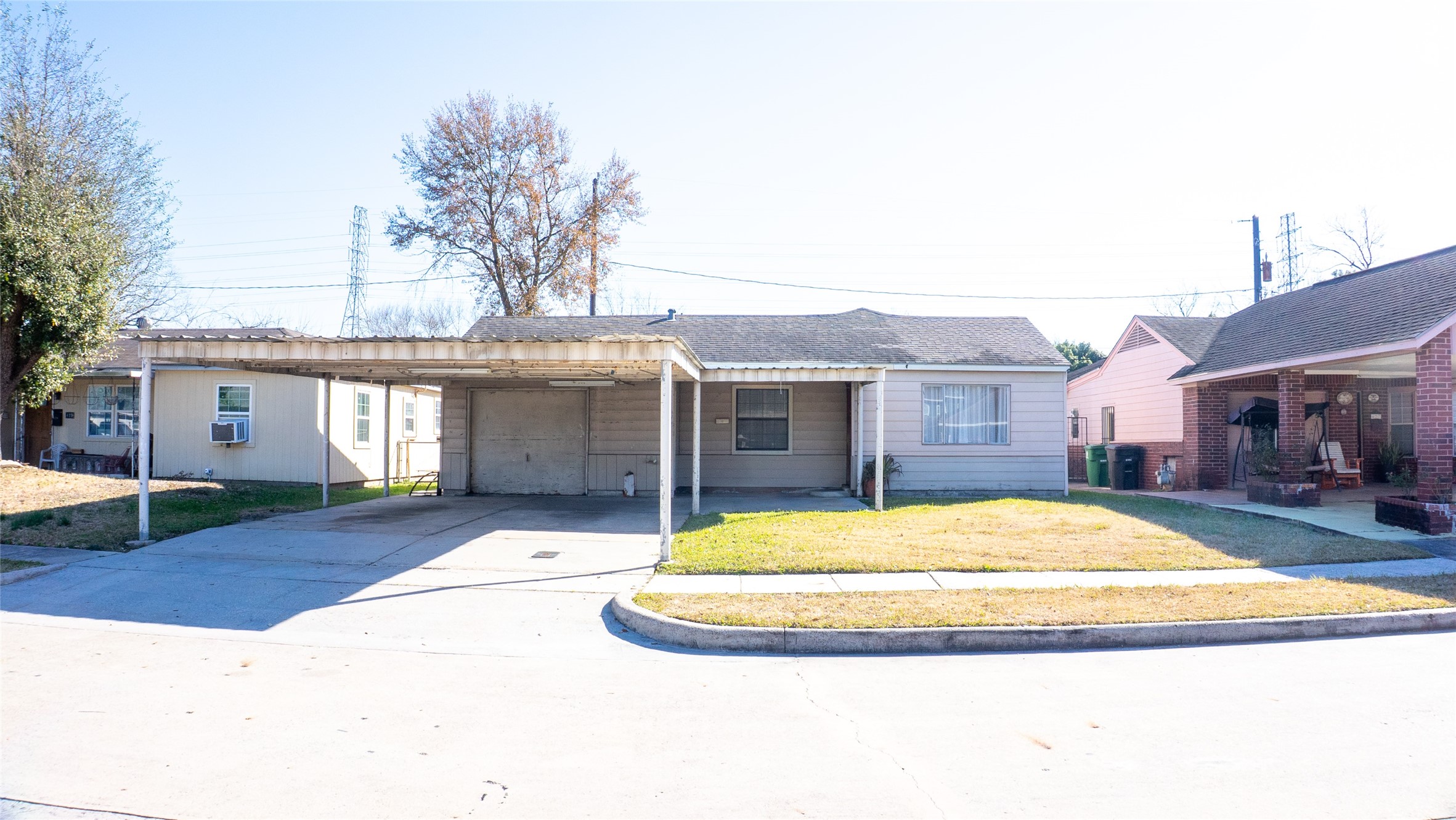 Listing photo 1