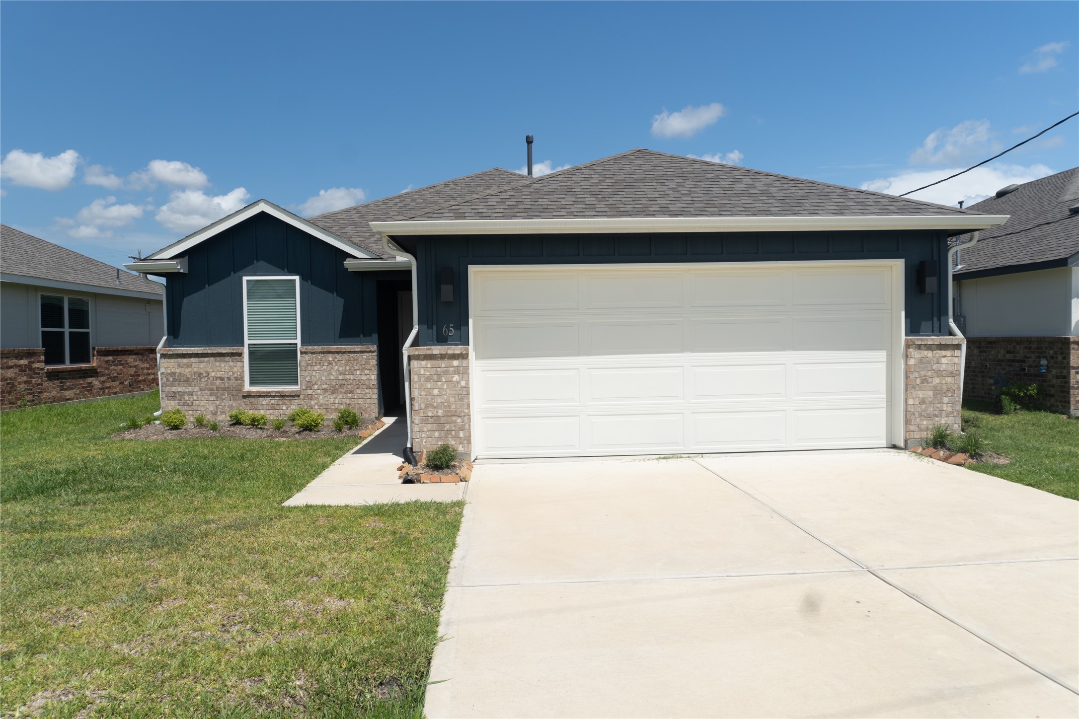 Listing photo 1