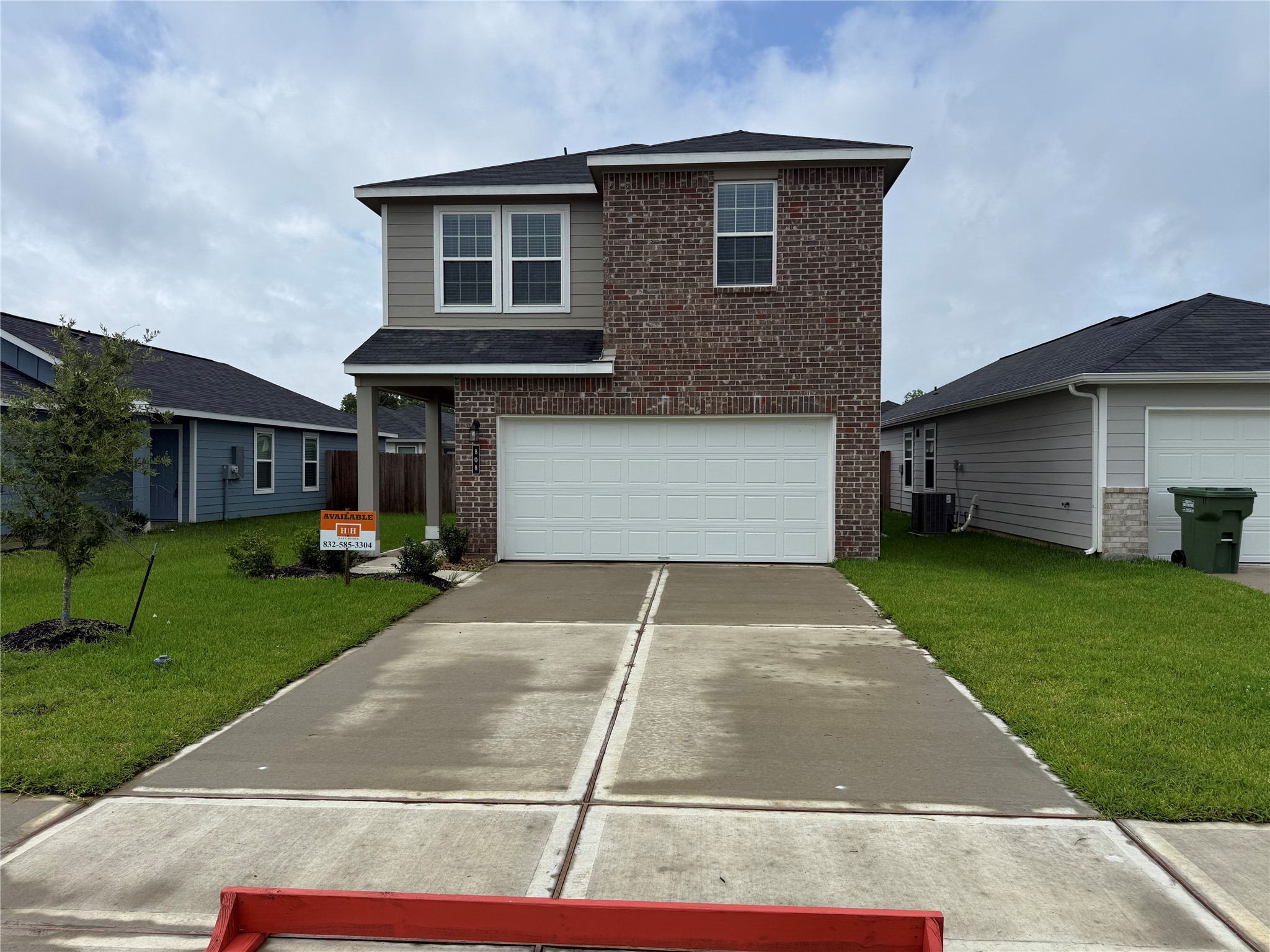 Listing photo 1