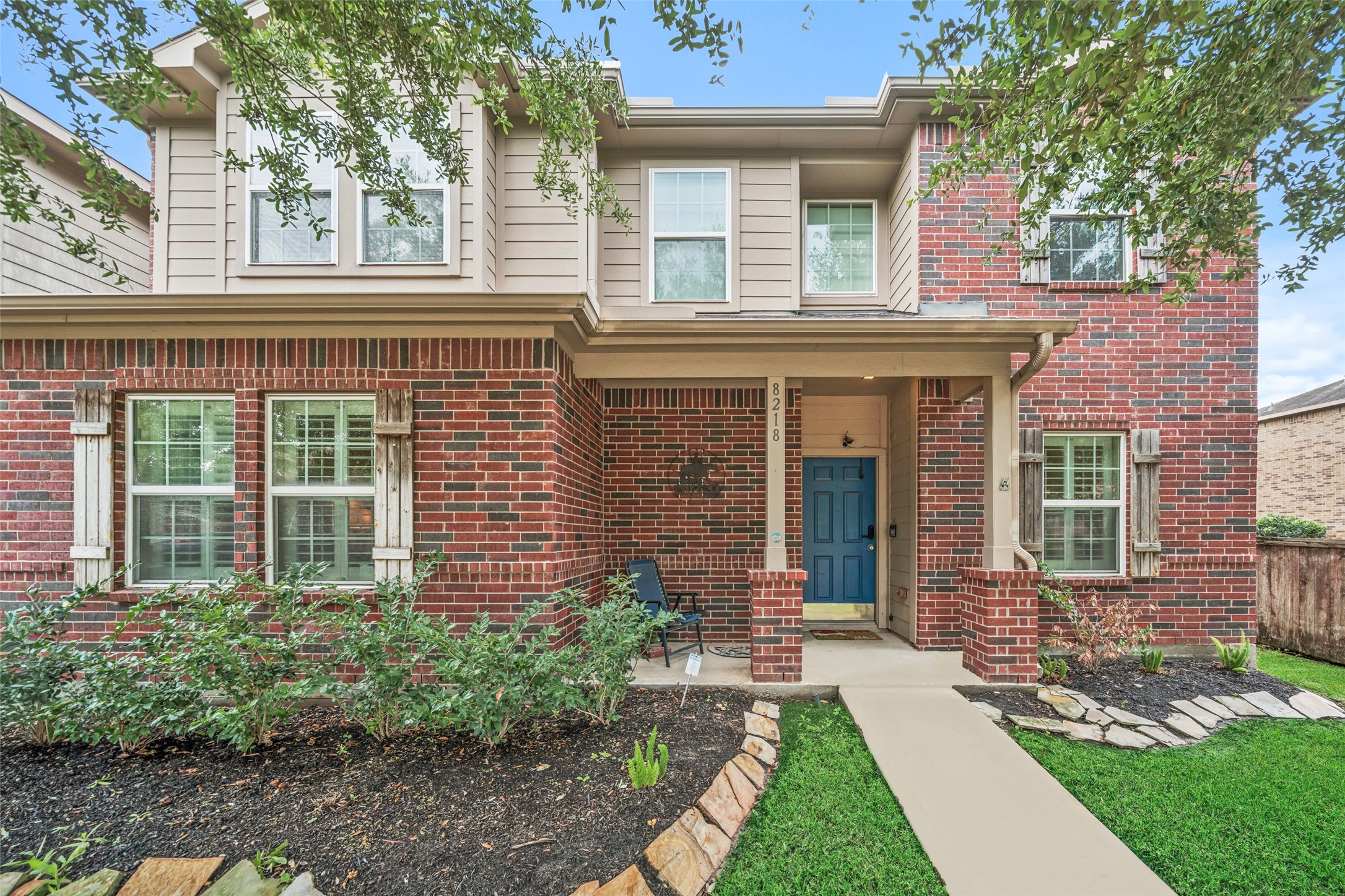 Listing photo 1
