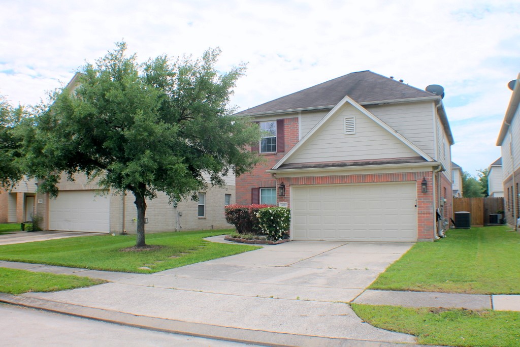 Listing photo 1