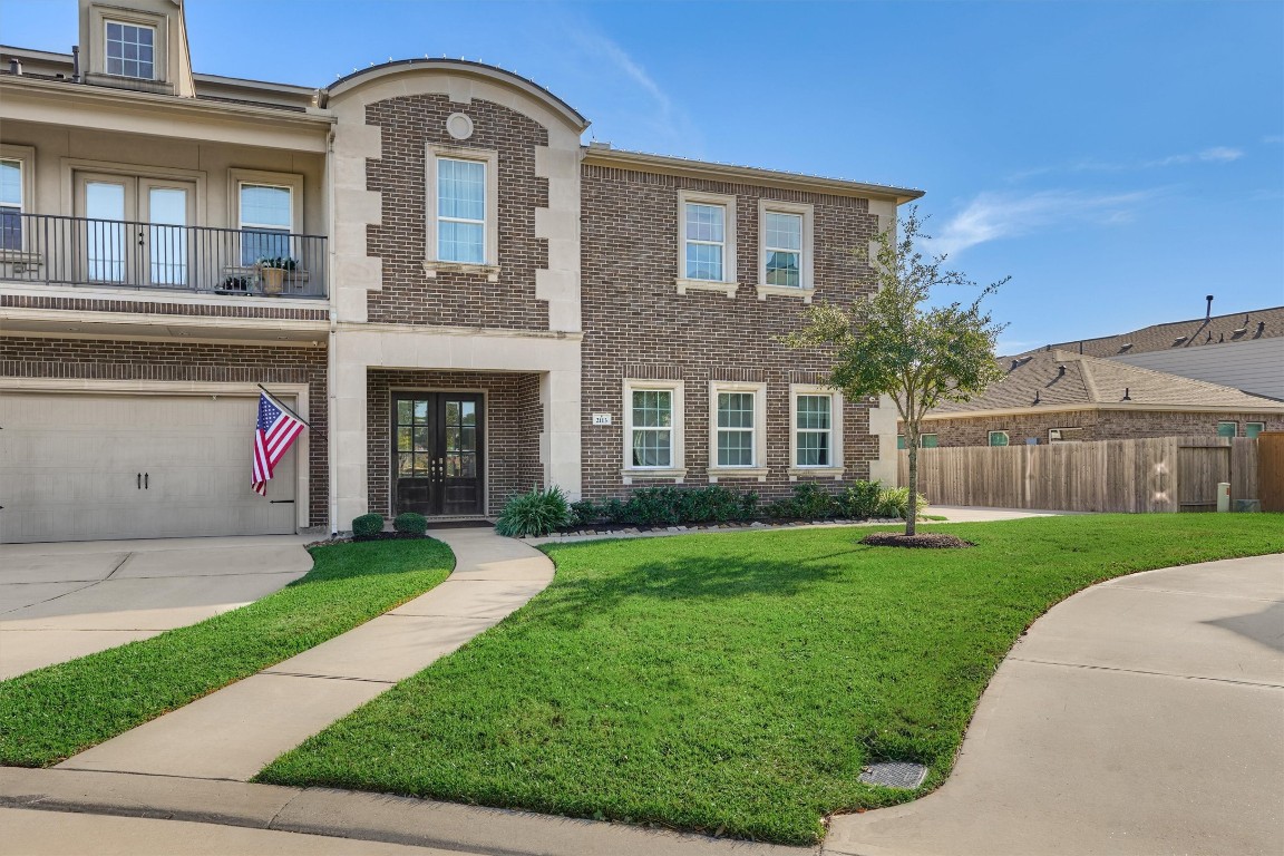 Listing photo 1
