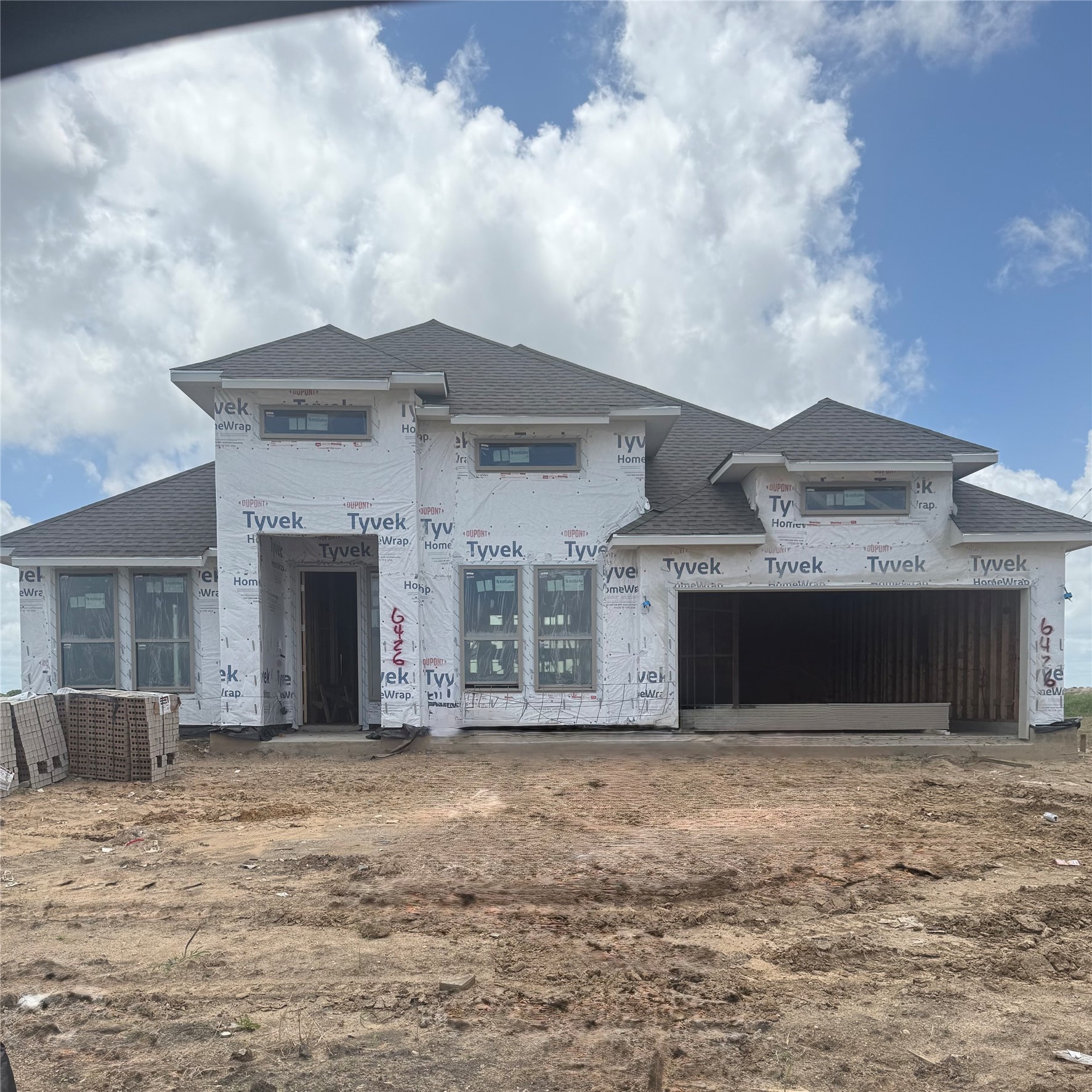 Listing photo 1