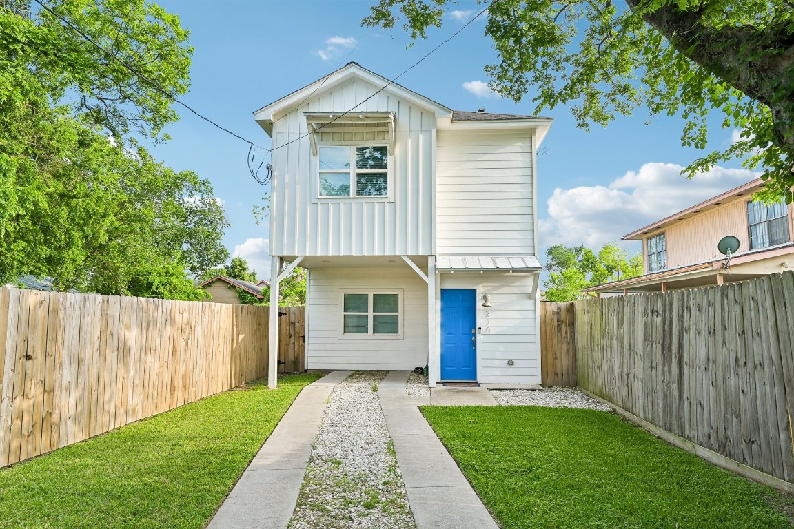 Listing photo 1