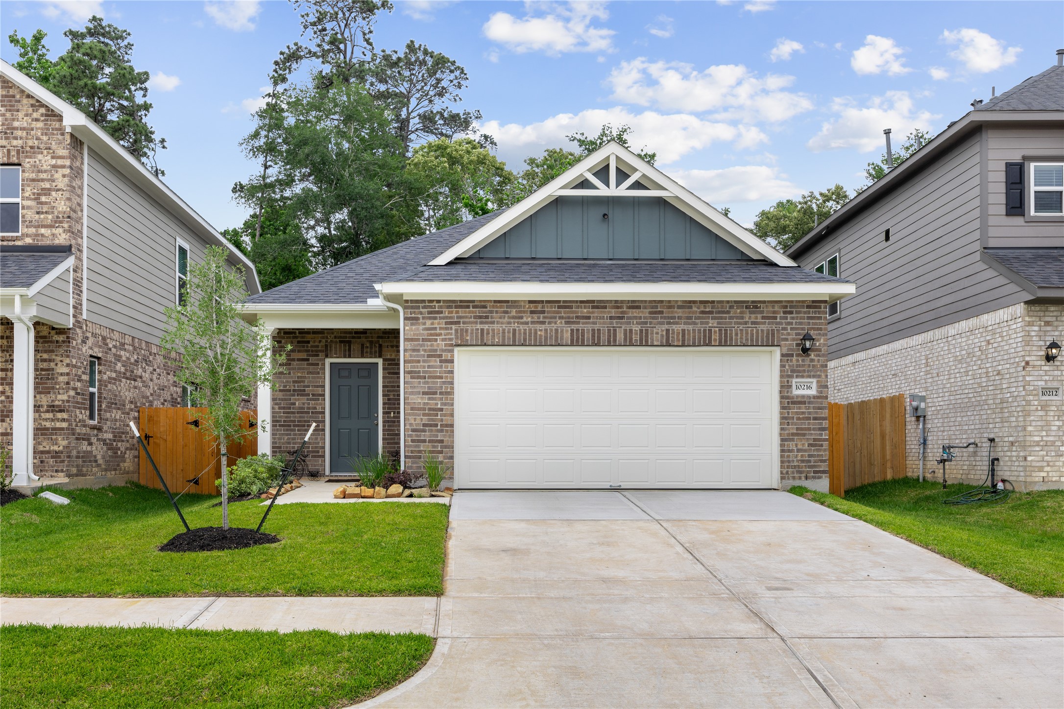 Listing photo 1