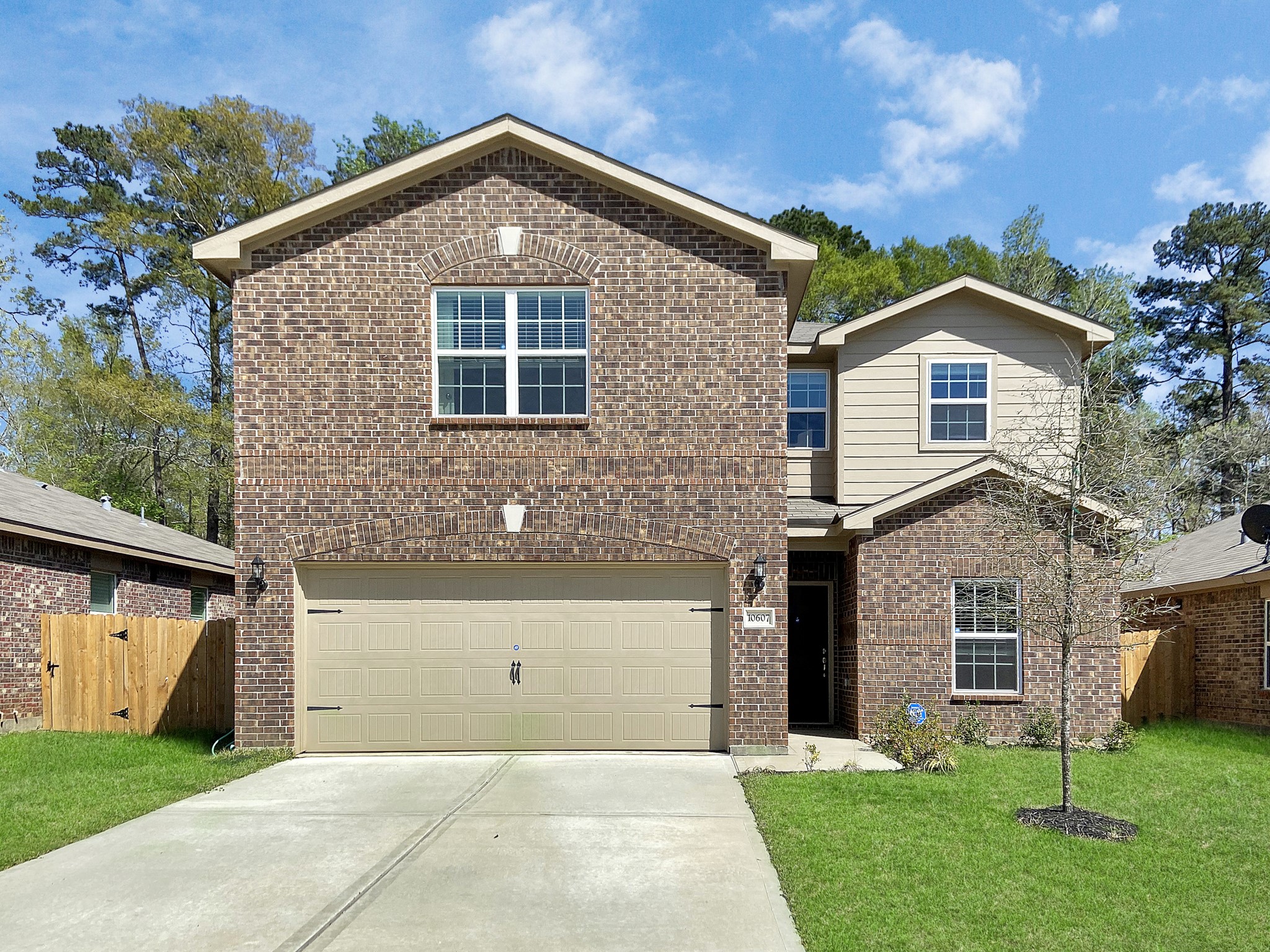 Listing photo 1