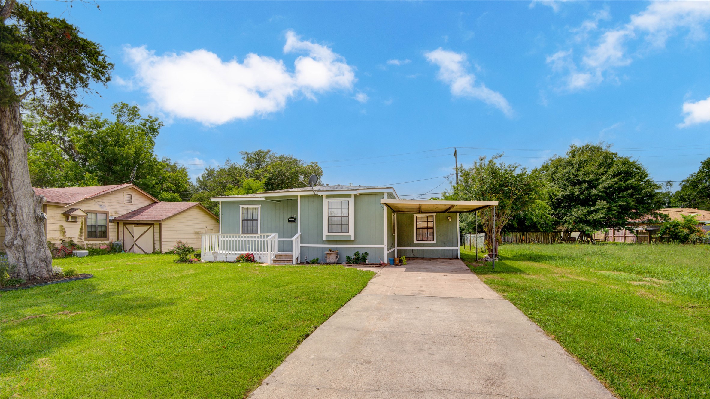 Listing photo 1