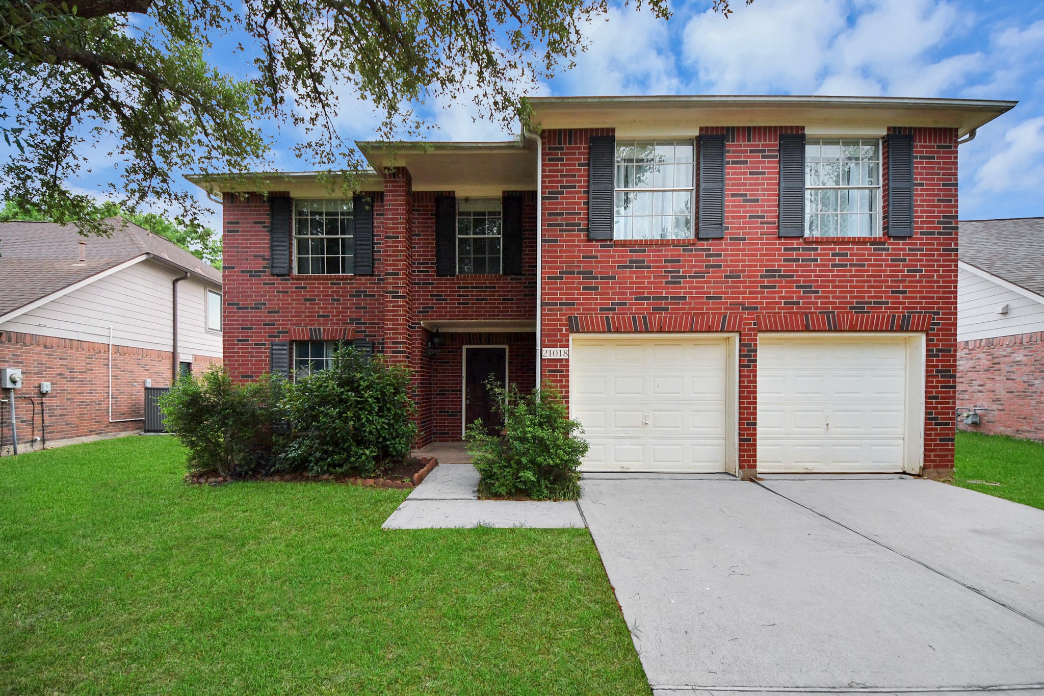 Listing photo 1