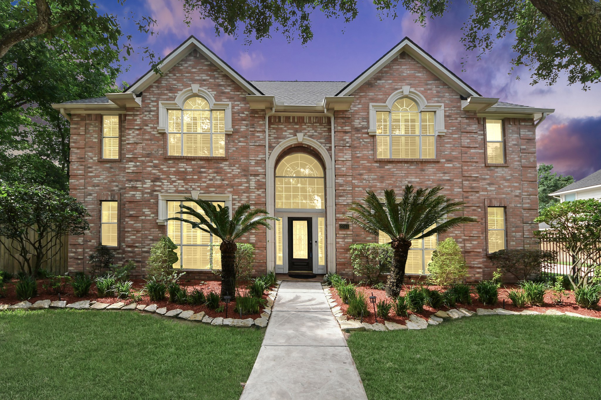 Listing photo 1