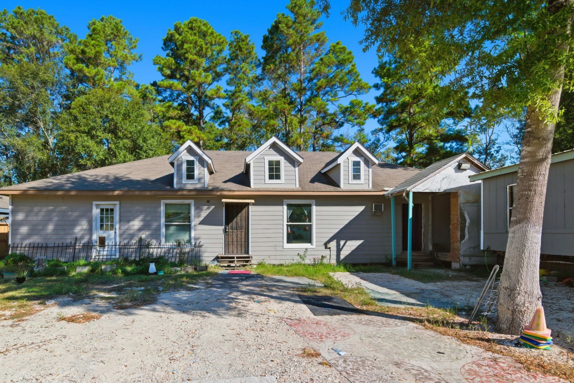 Listing photo 1