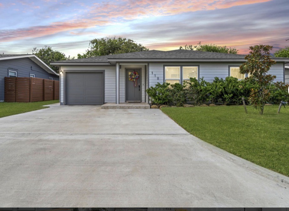 Listing photo 1