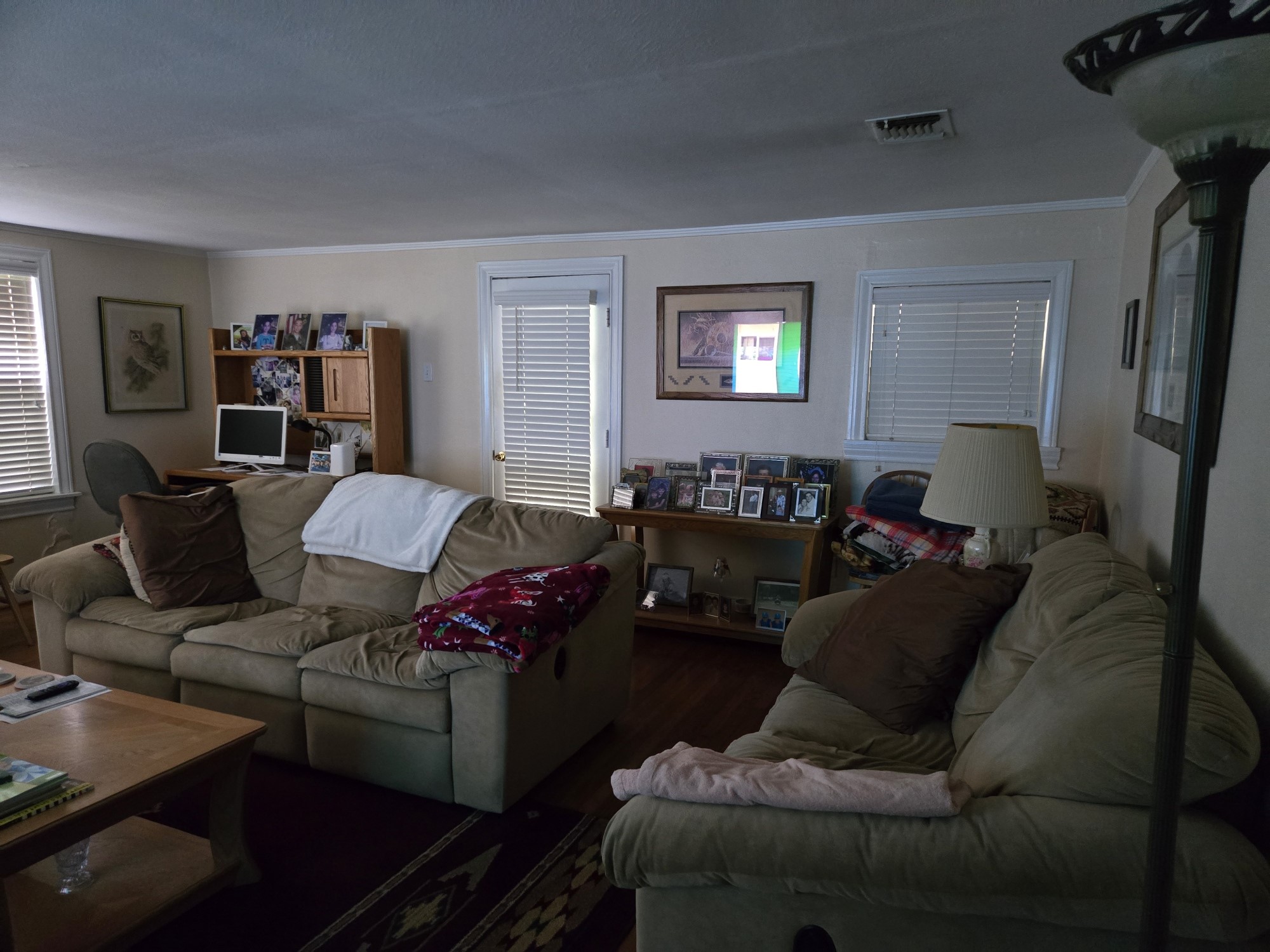 Listing photo 3