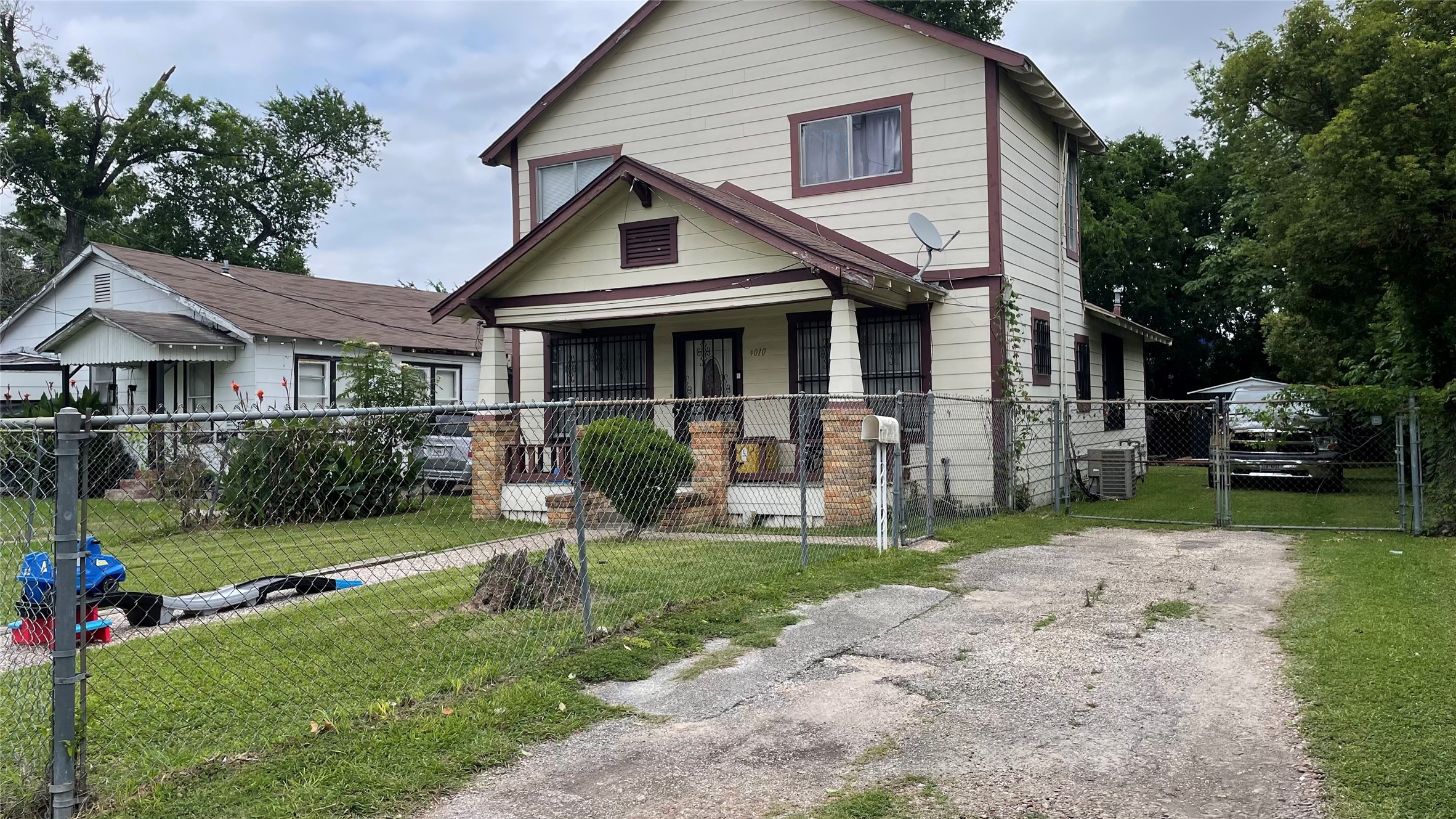 Listing photo 1