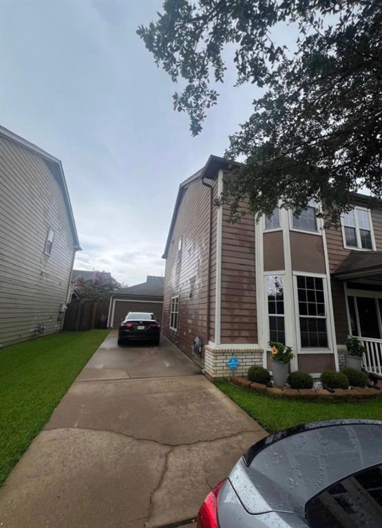 Listing photo 2