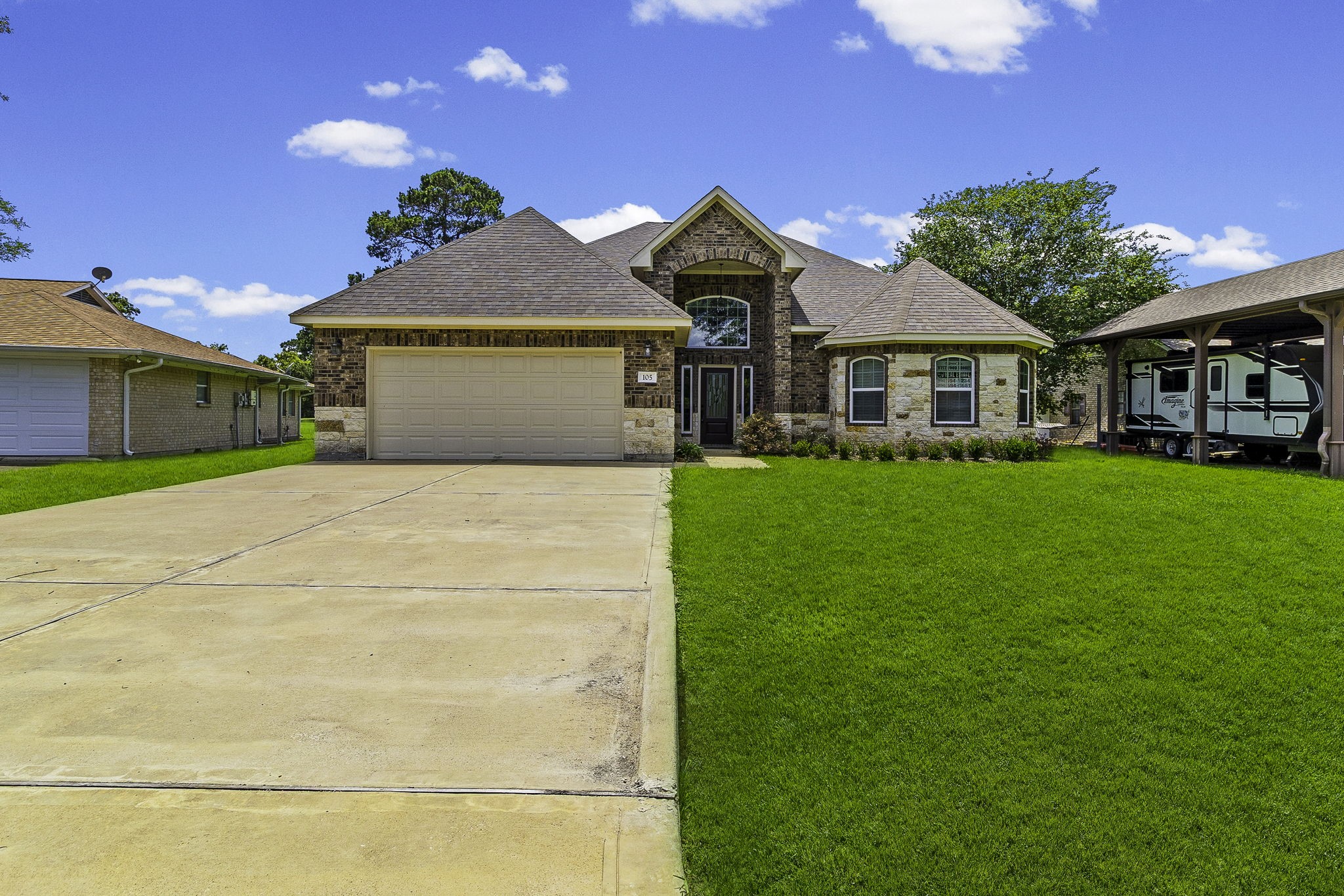 Listing photo 2