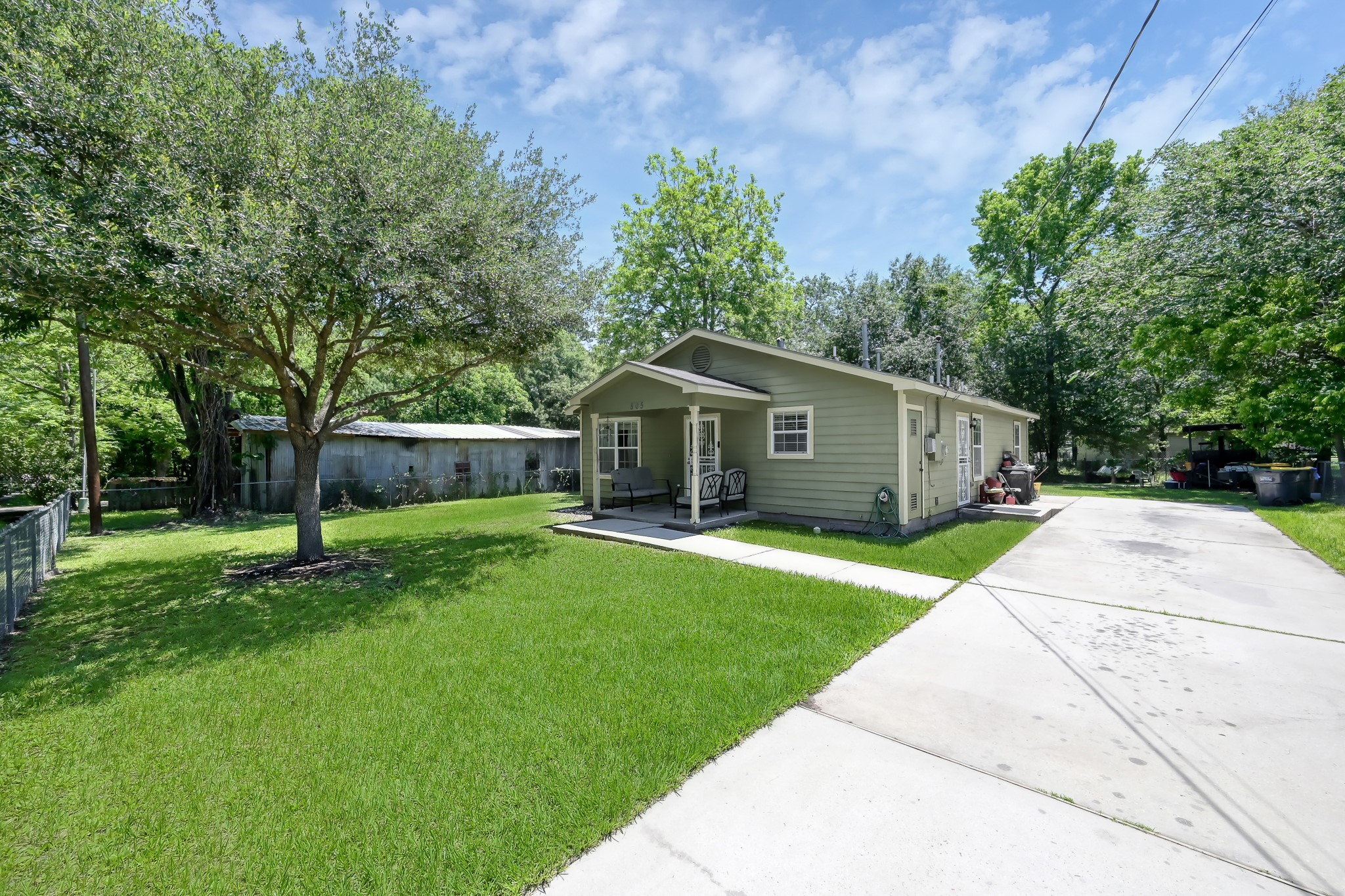 Listing photo 1