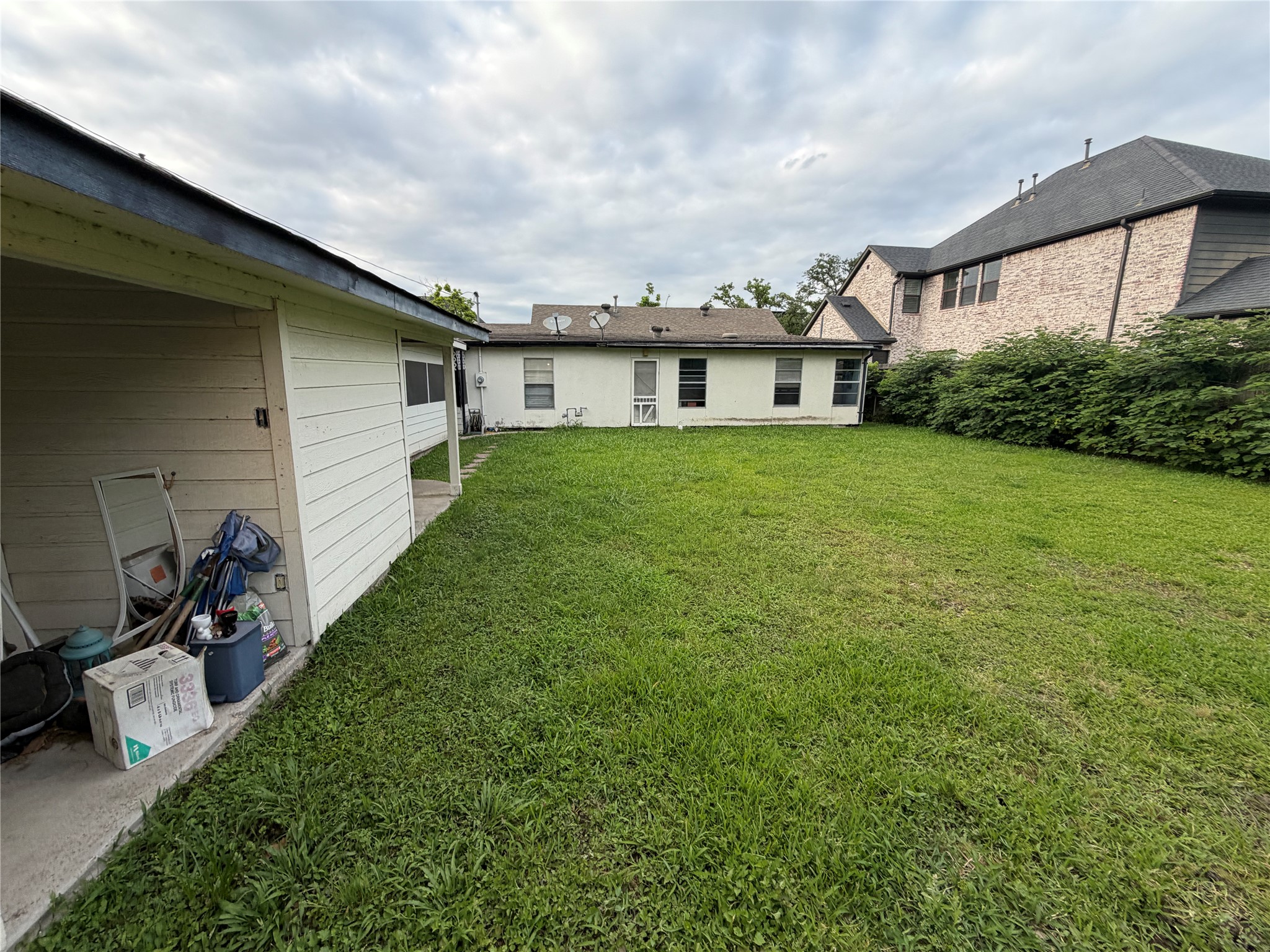 Listing photo 5