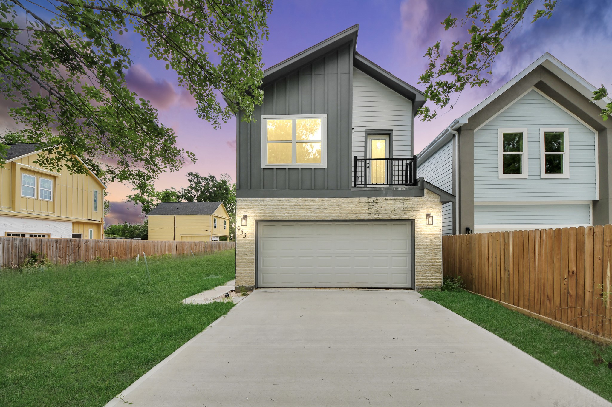 Listing photo 1