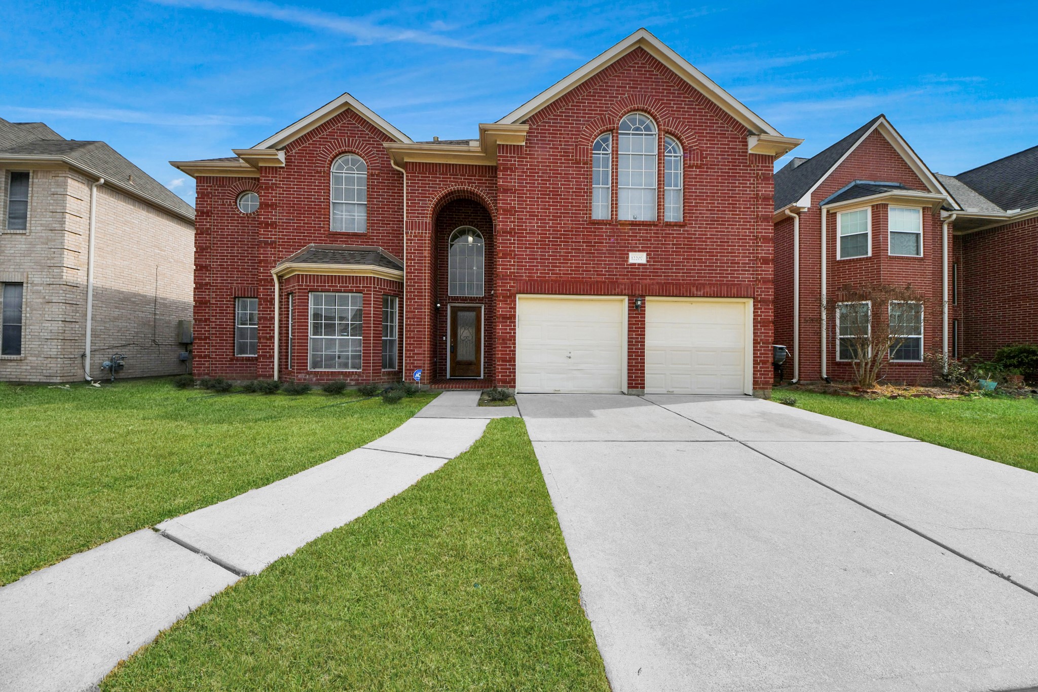 Listing photo 1