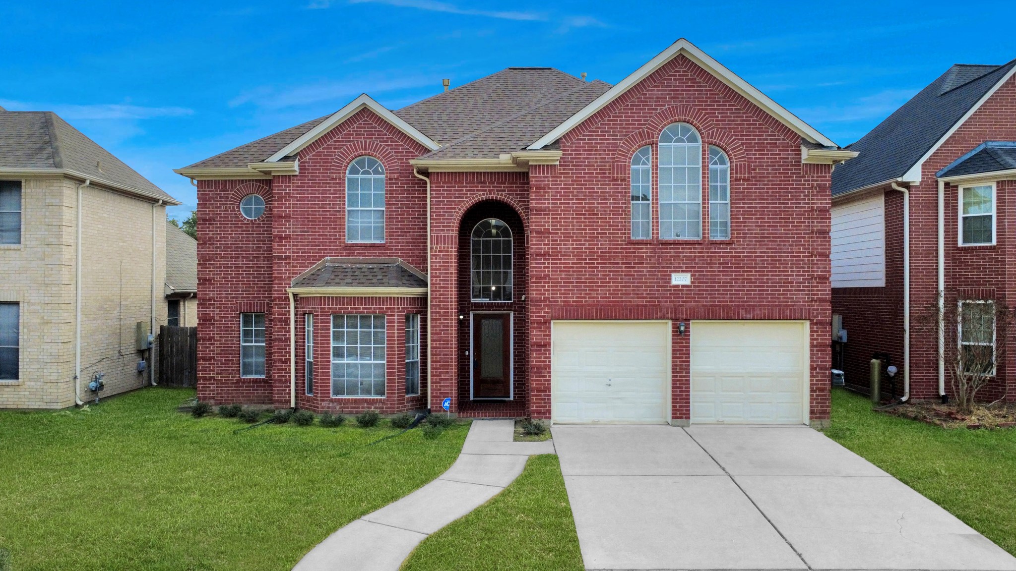 Listing photo 1