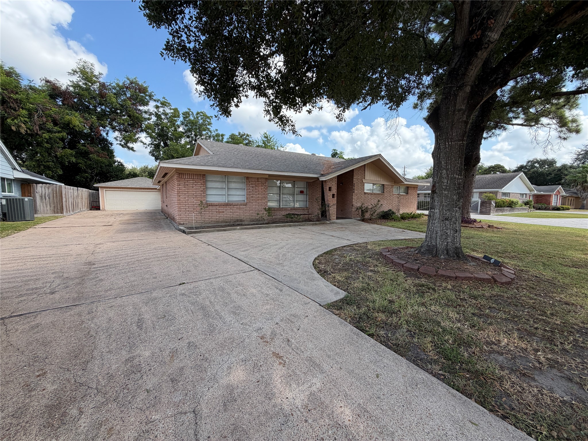 5566 Beechnut Street