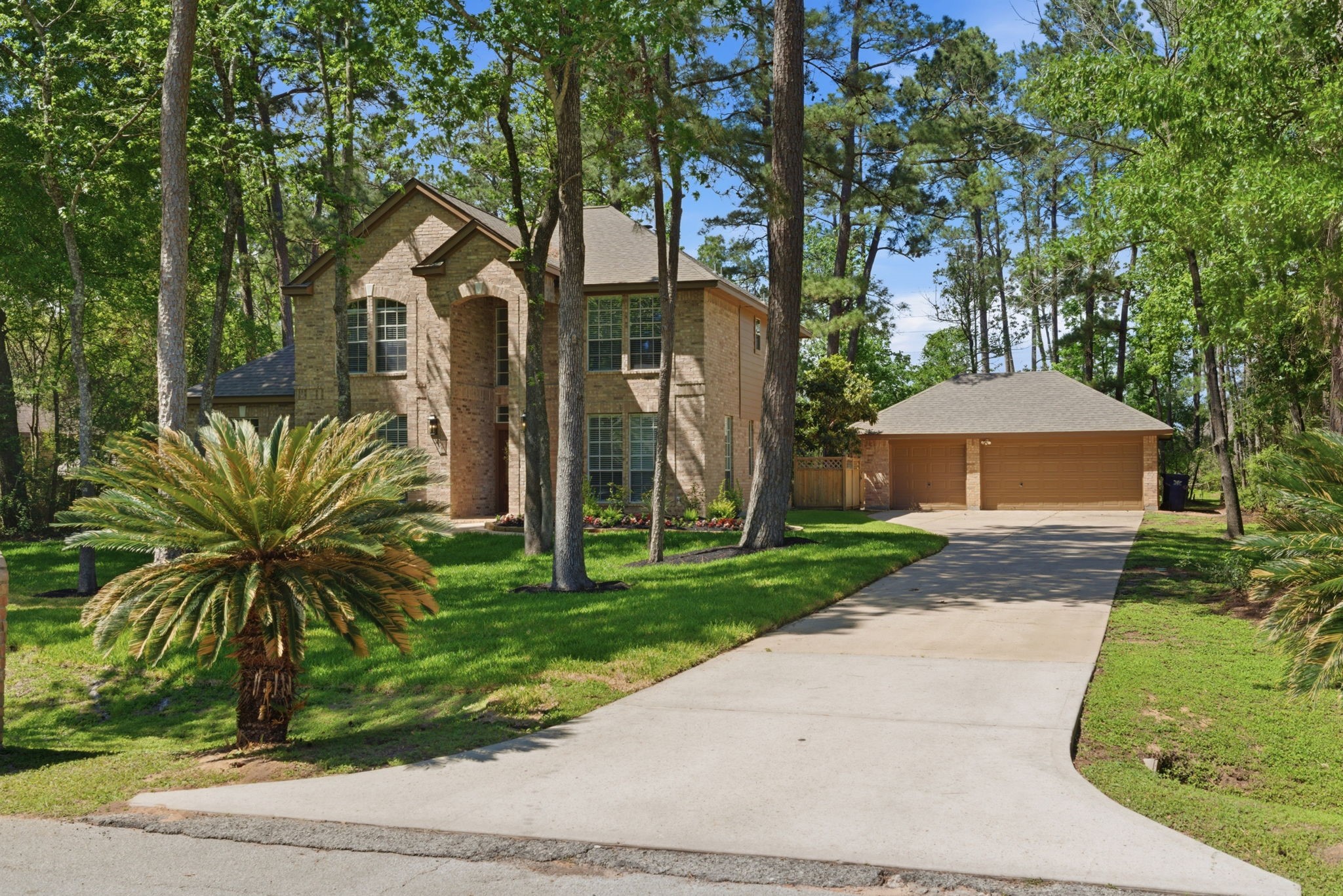 Listing photo 1