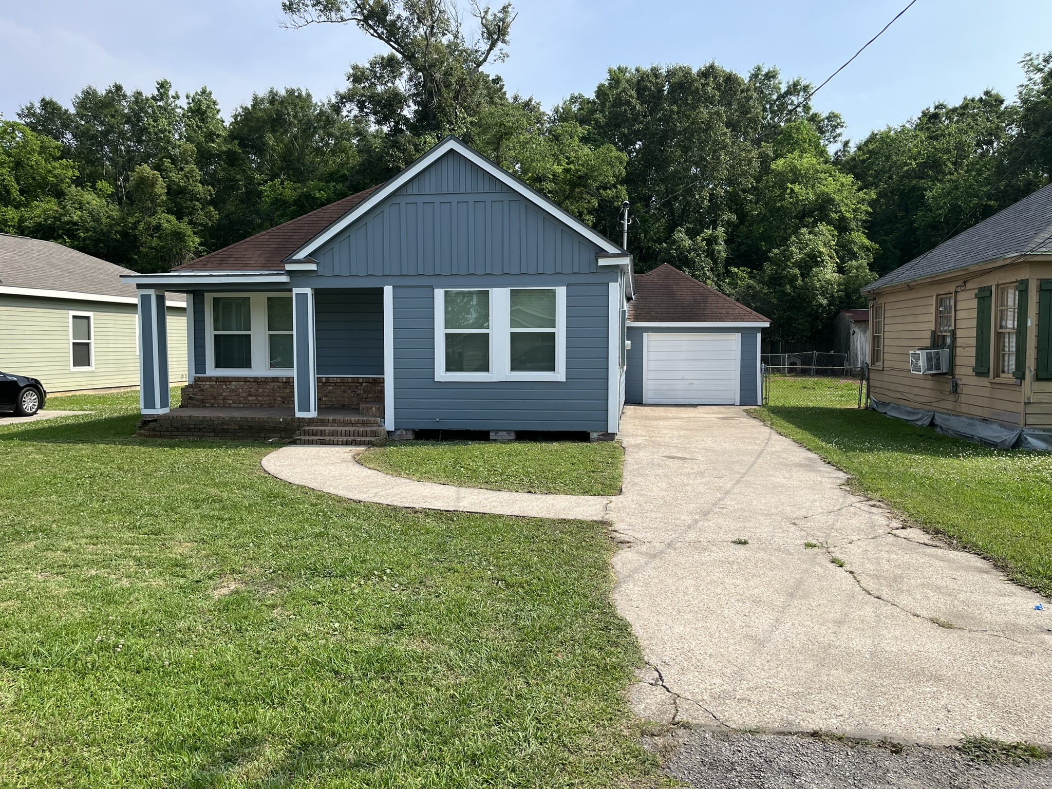 Listing photo 1