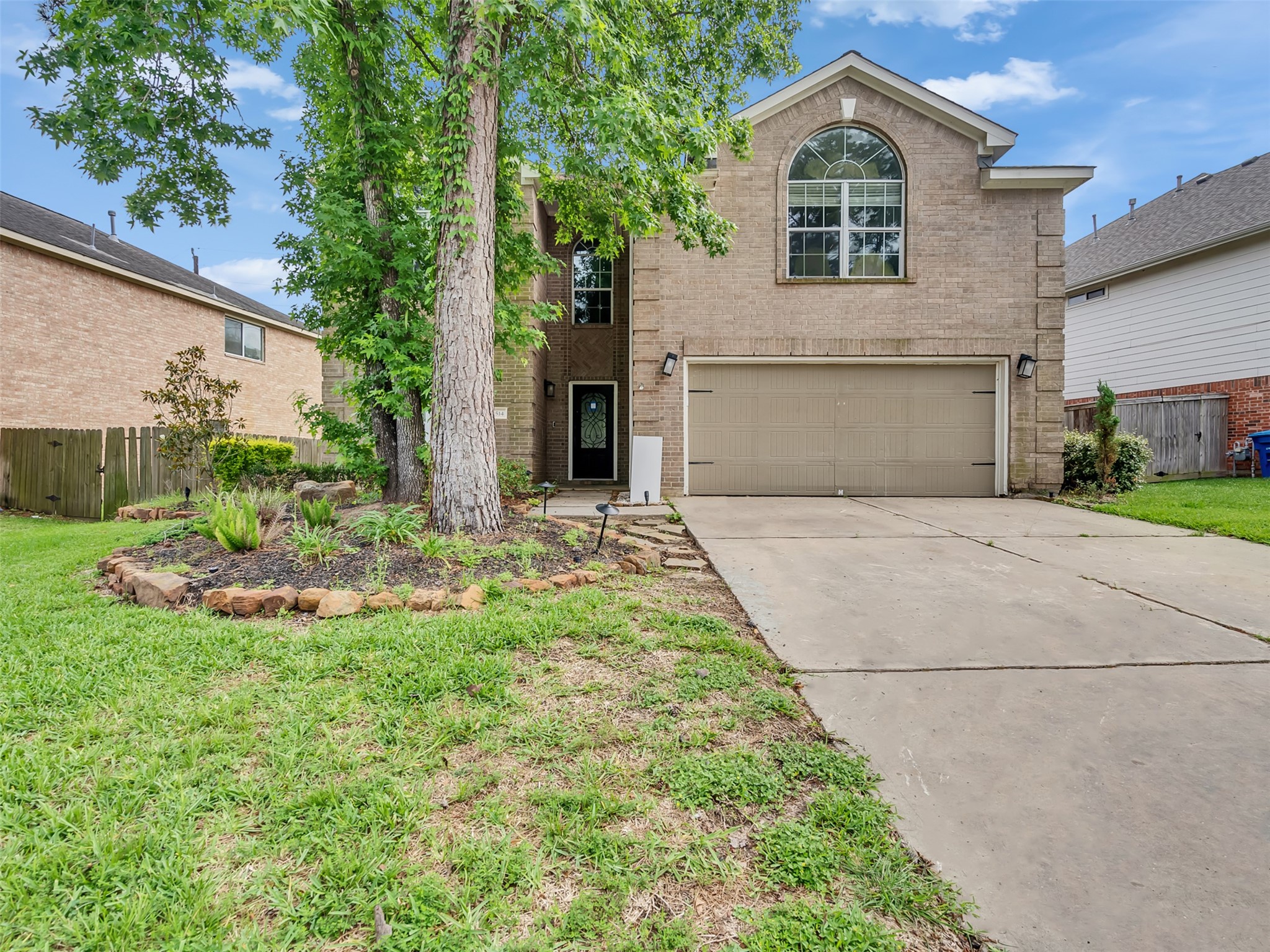 Listing photo 1