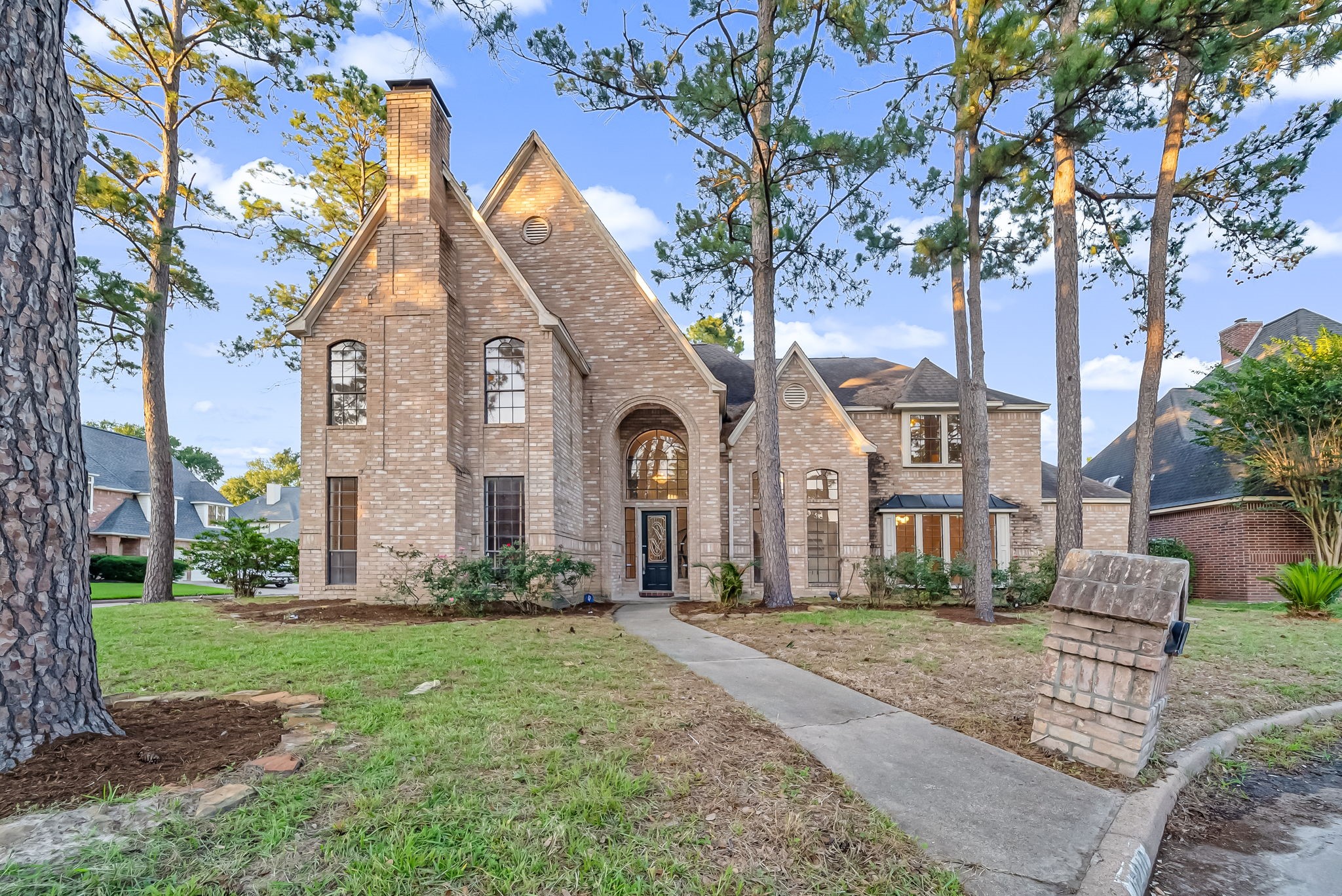 Listing photo 1