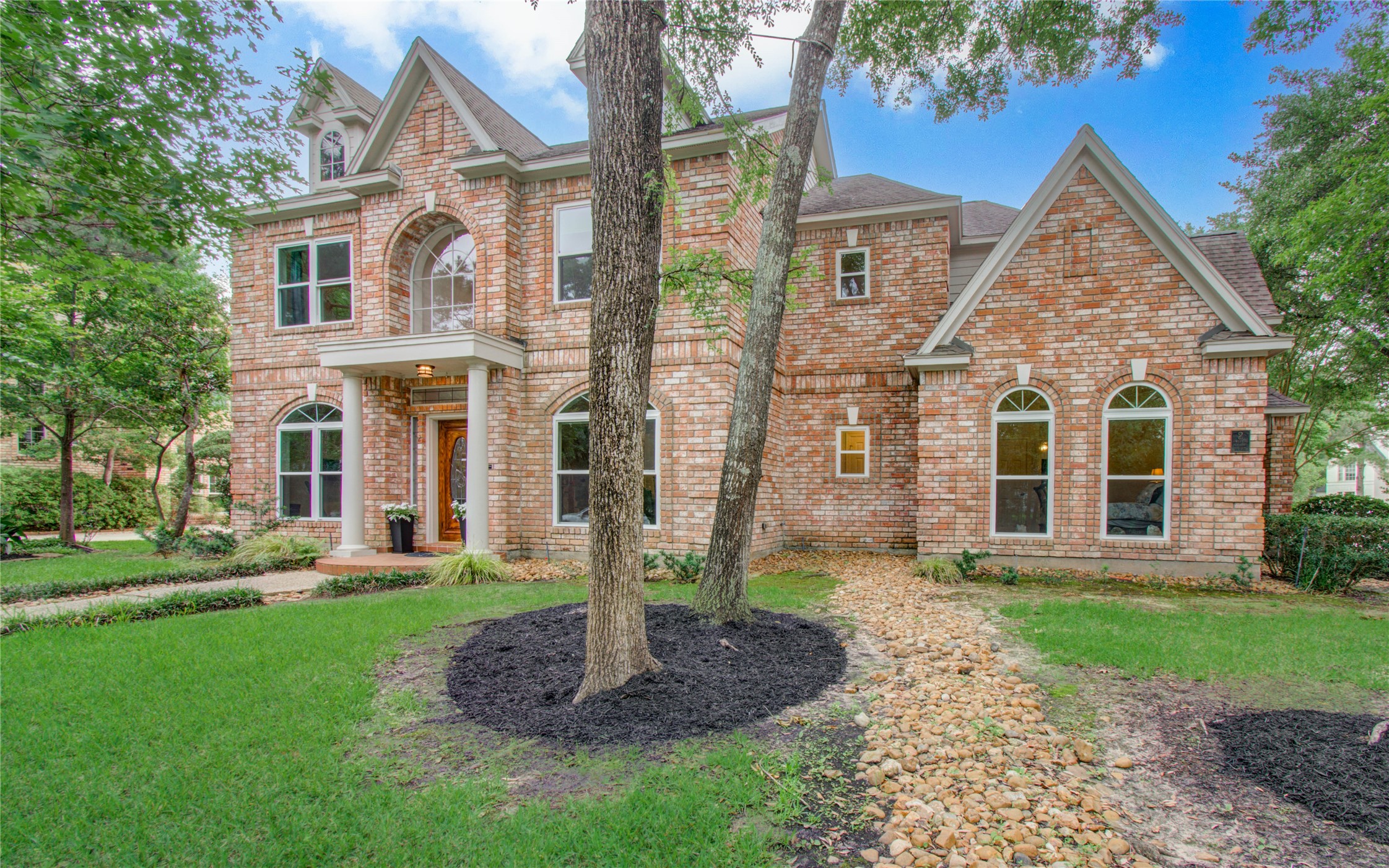 Listing photo 4
