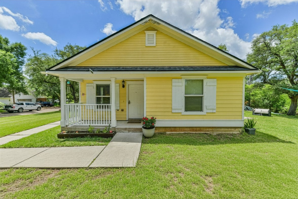 Listing photo 2