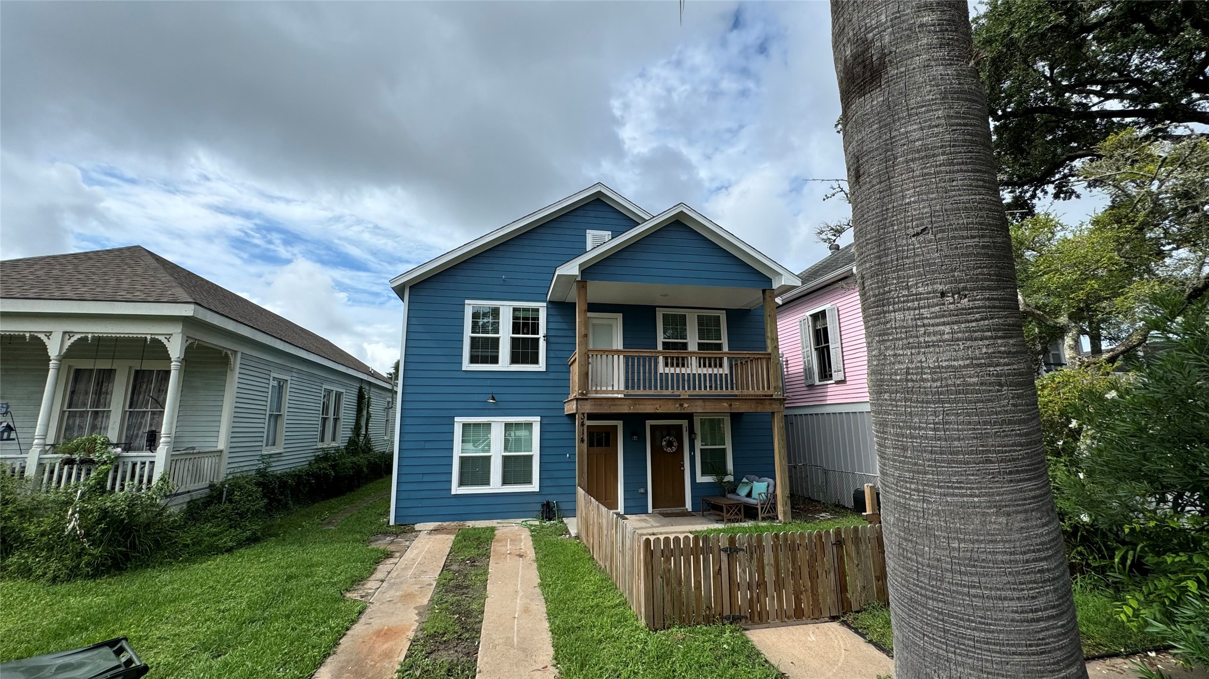 Listing photo 1