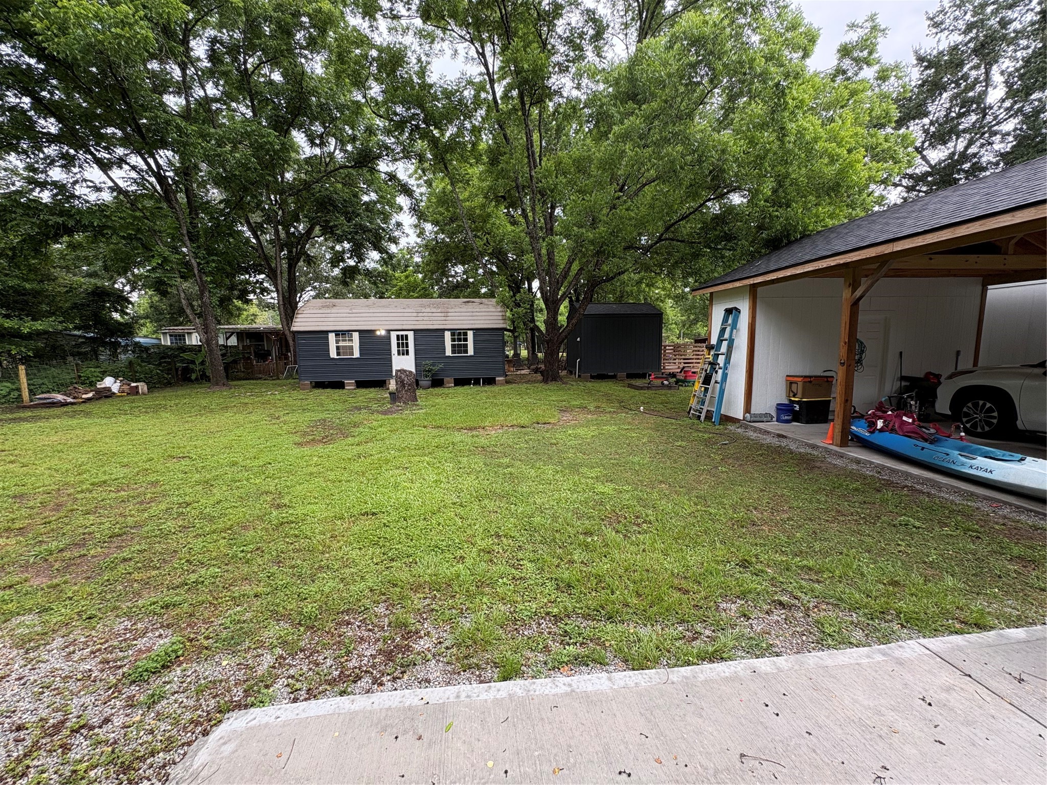 Listing photo 4